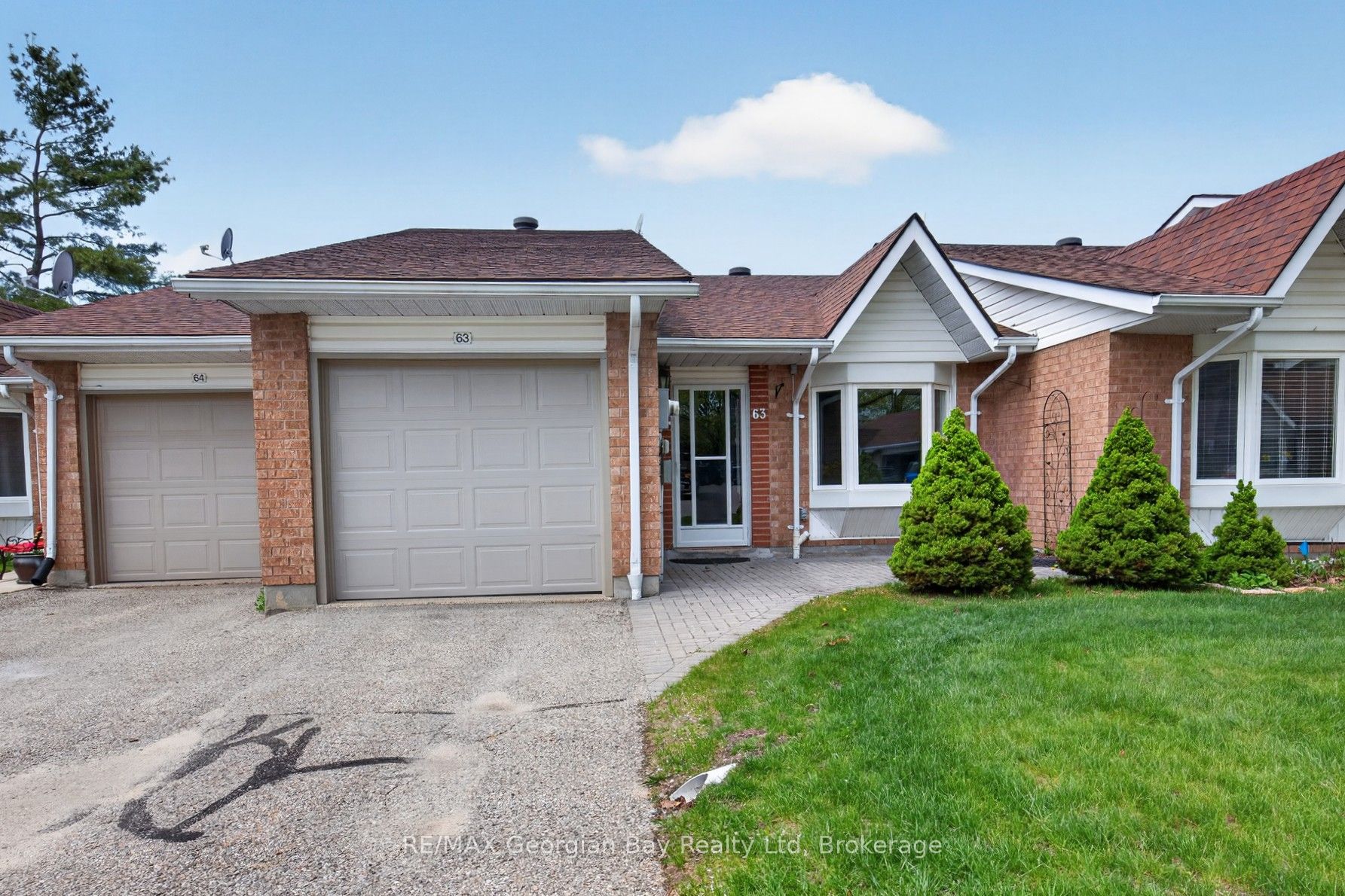 696 King Street 63, Midland, ON L4R 5B6 photo 2