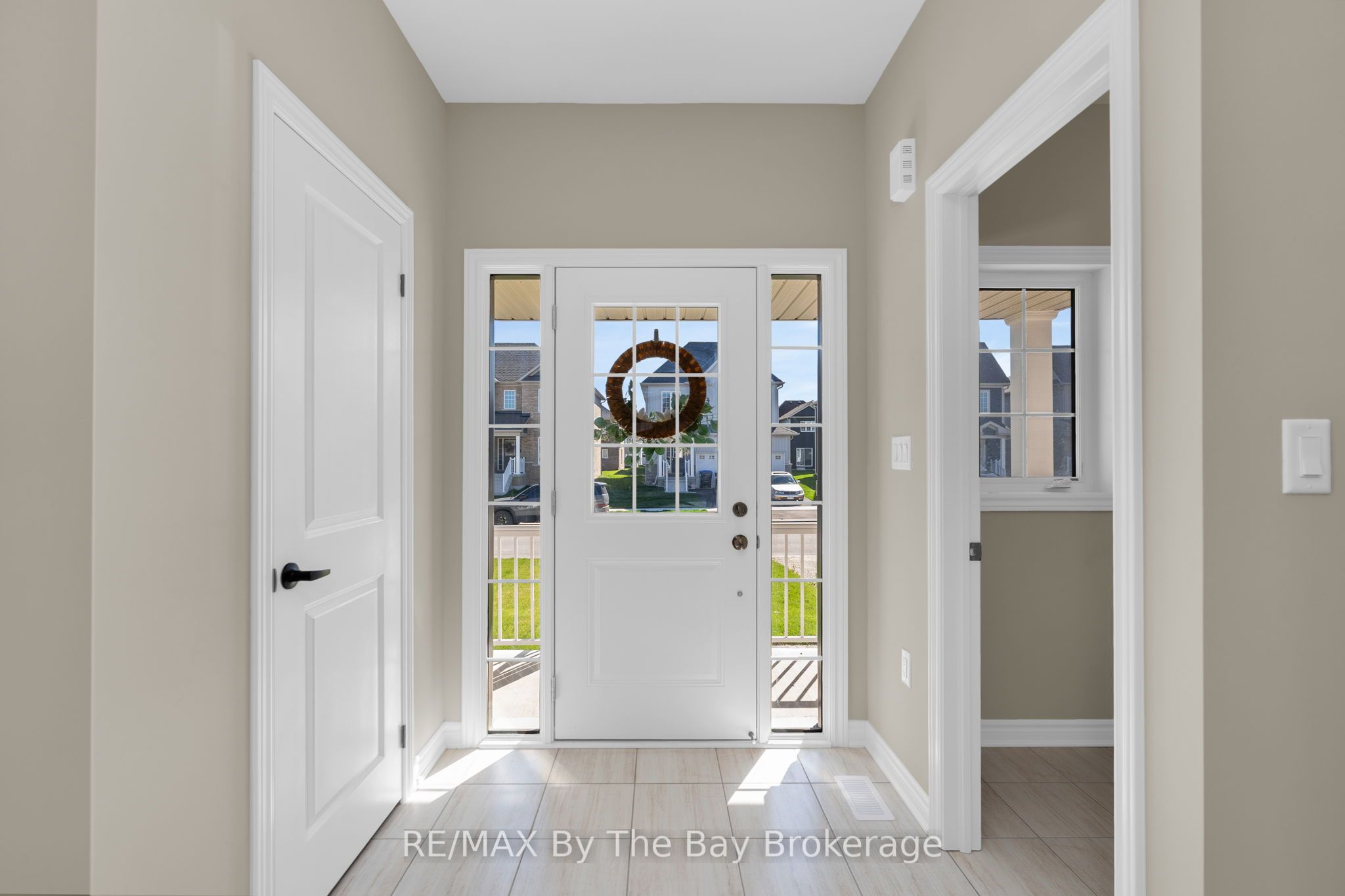 214 Cubitt Street, Clearview, ON L0M 1S0 photo 4
