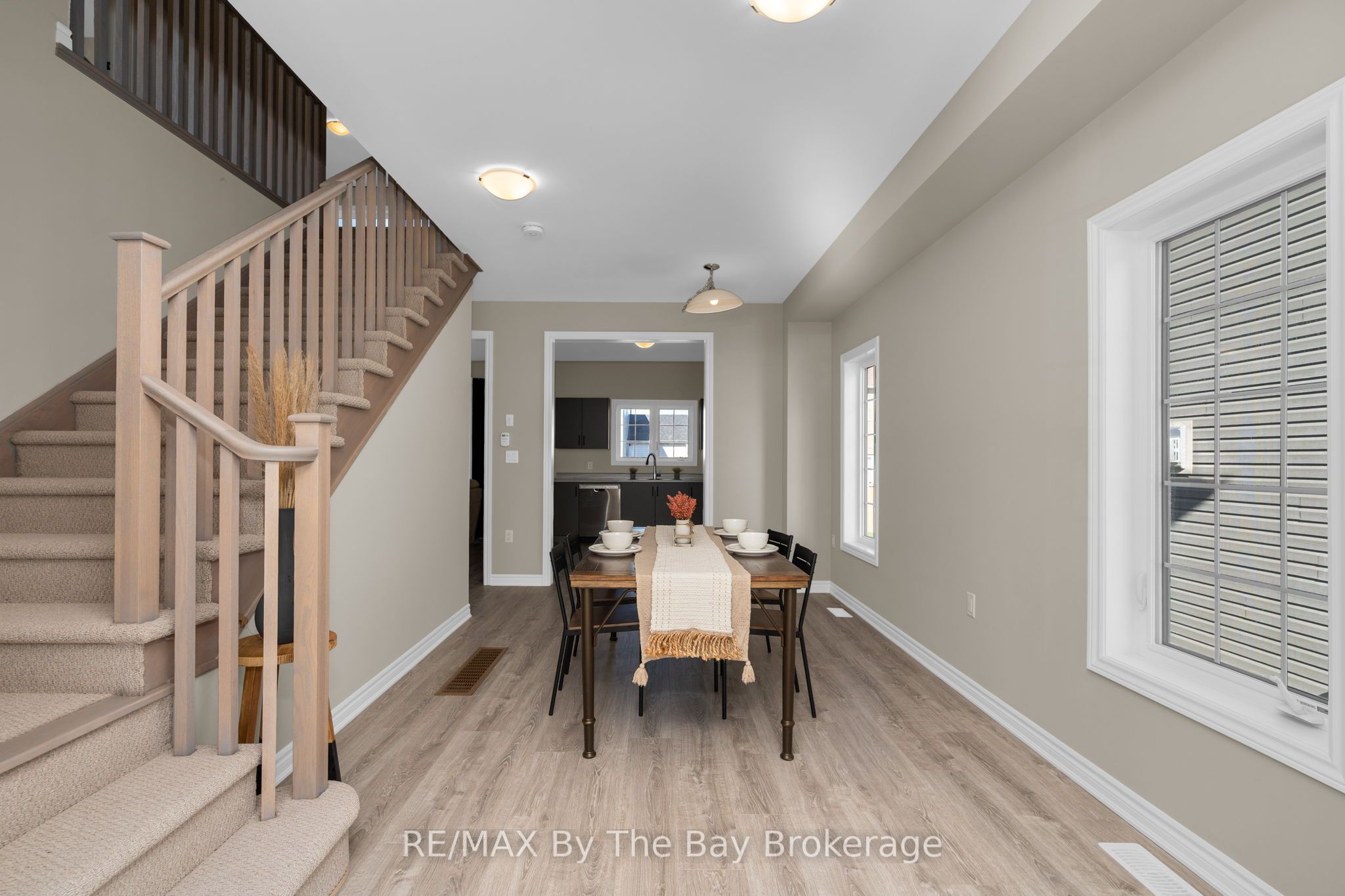 214 Cubitt Street, Clearview, ON L0M 1S0 photo 5