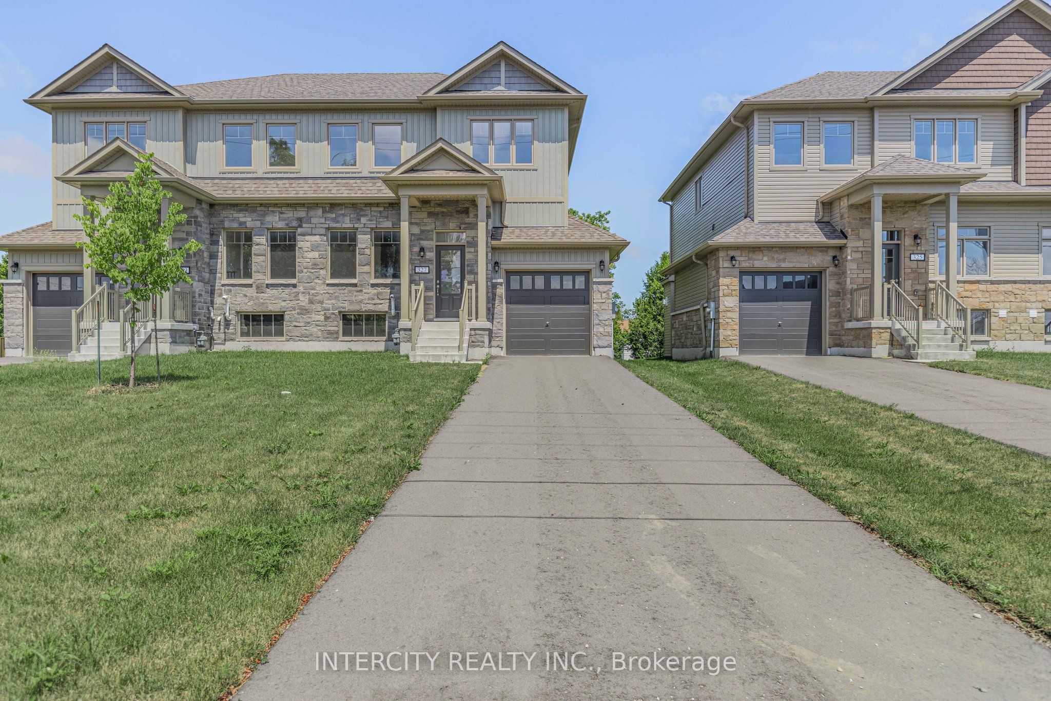327 Quebec Street, Clearview, ON L0M 1S0 photo 2