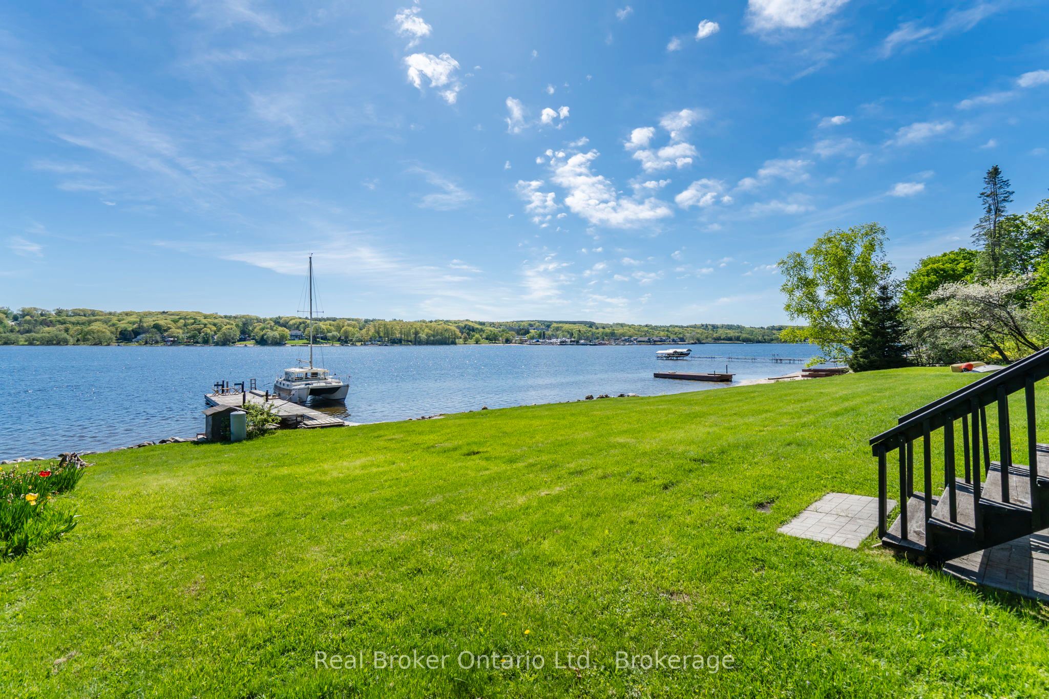 437 Champlain Road, Penetanguishene, ON L9M 1S5 photo 3