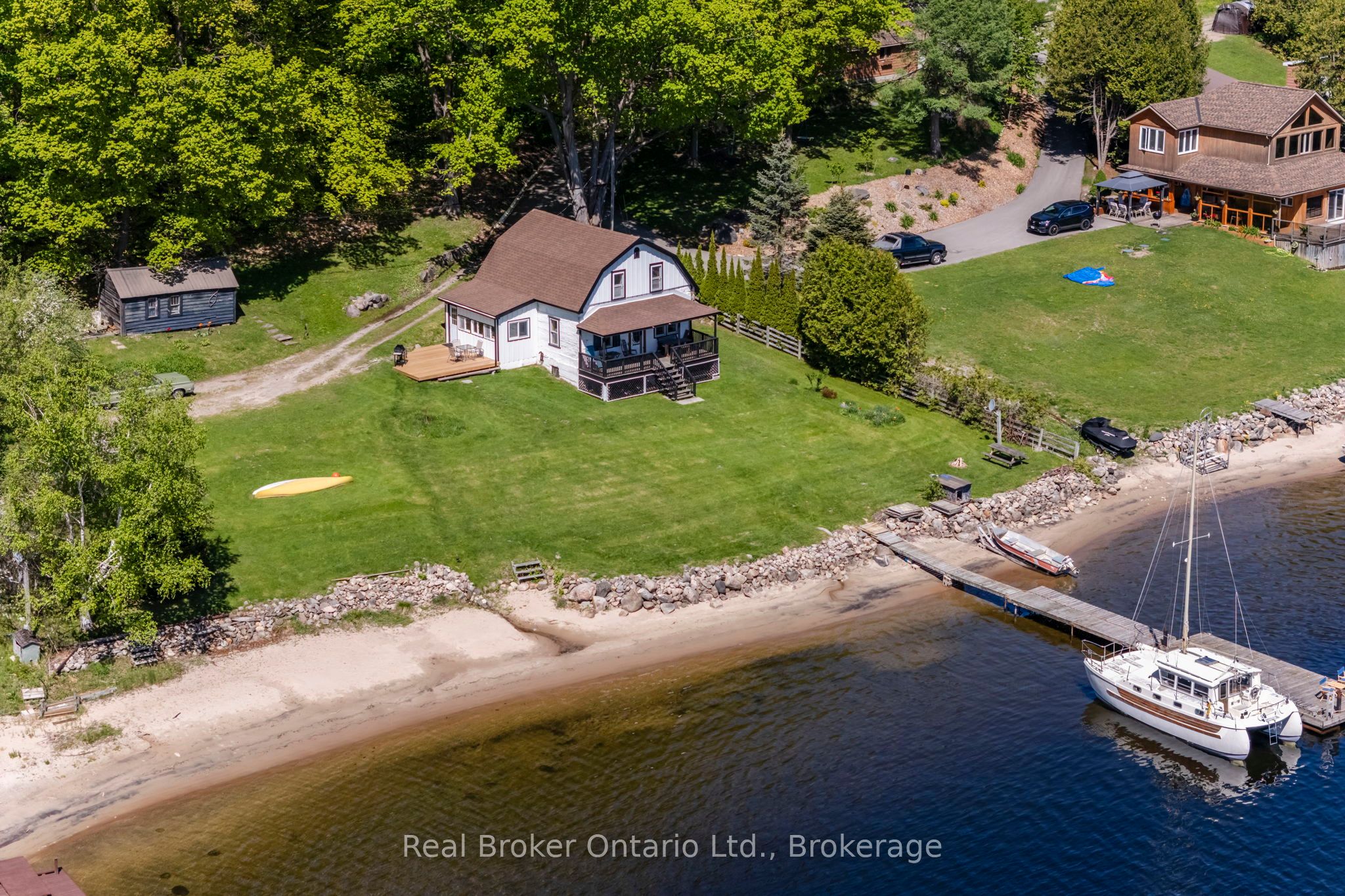 437 Champlain Road, Penetanguishene, ON L9M 1S5 photo 4