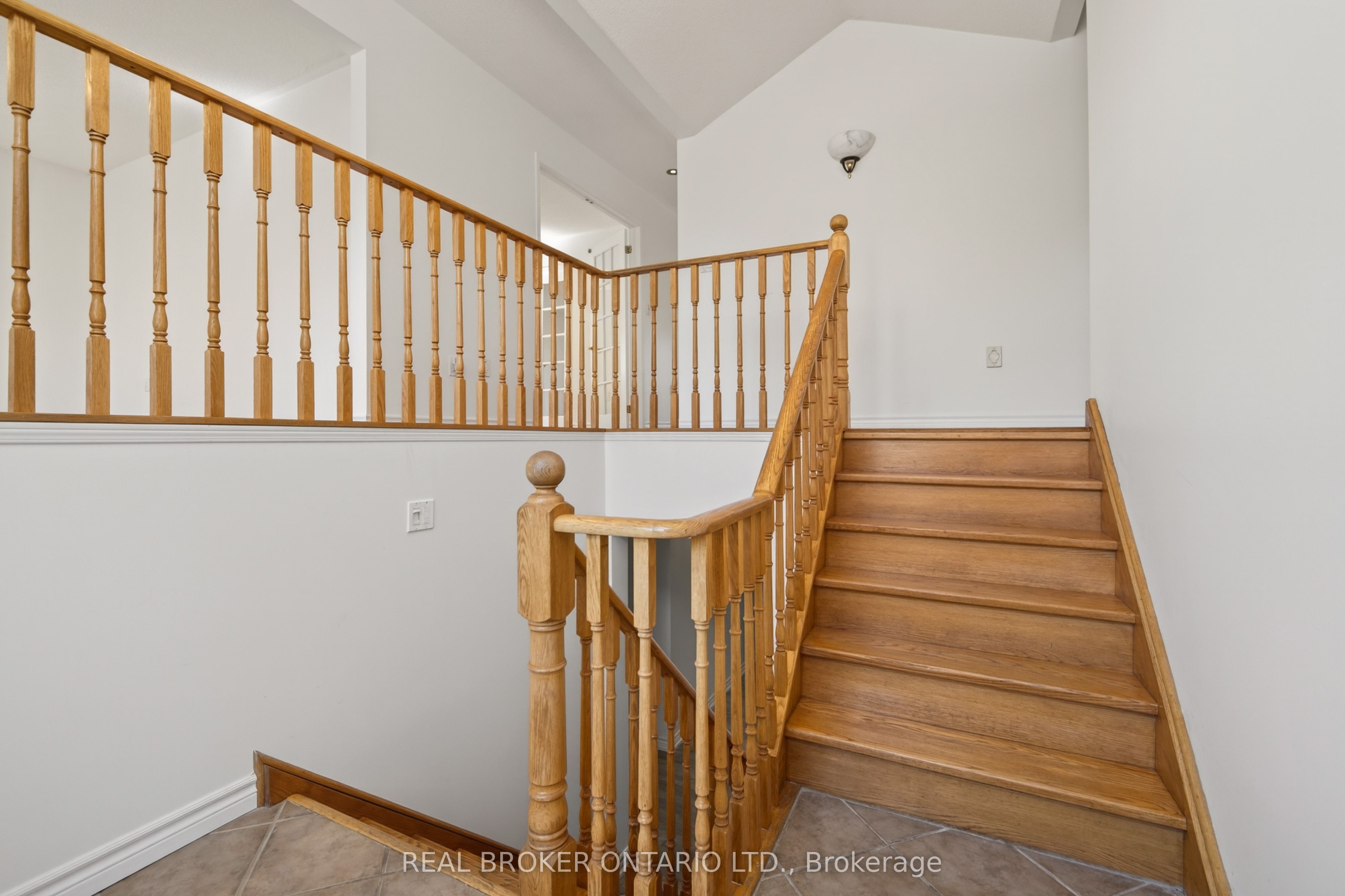198 Columbia Road, Barrie, ON L4N 8C9 photo 2