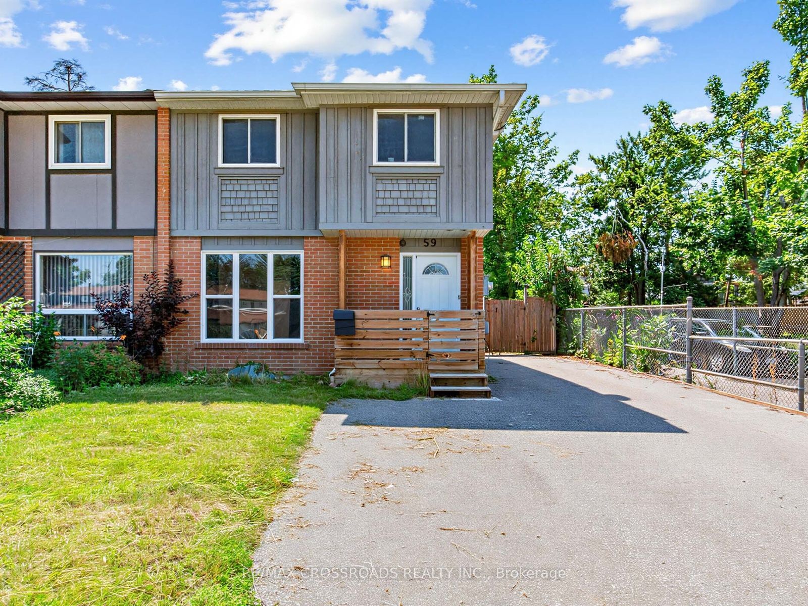 59 Chaucer Crescent, Barrie, ON L4N 4T8 photo 4