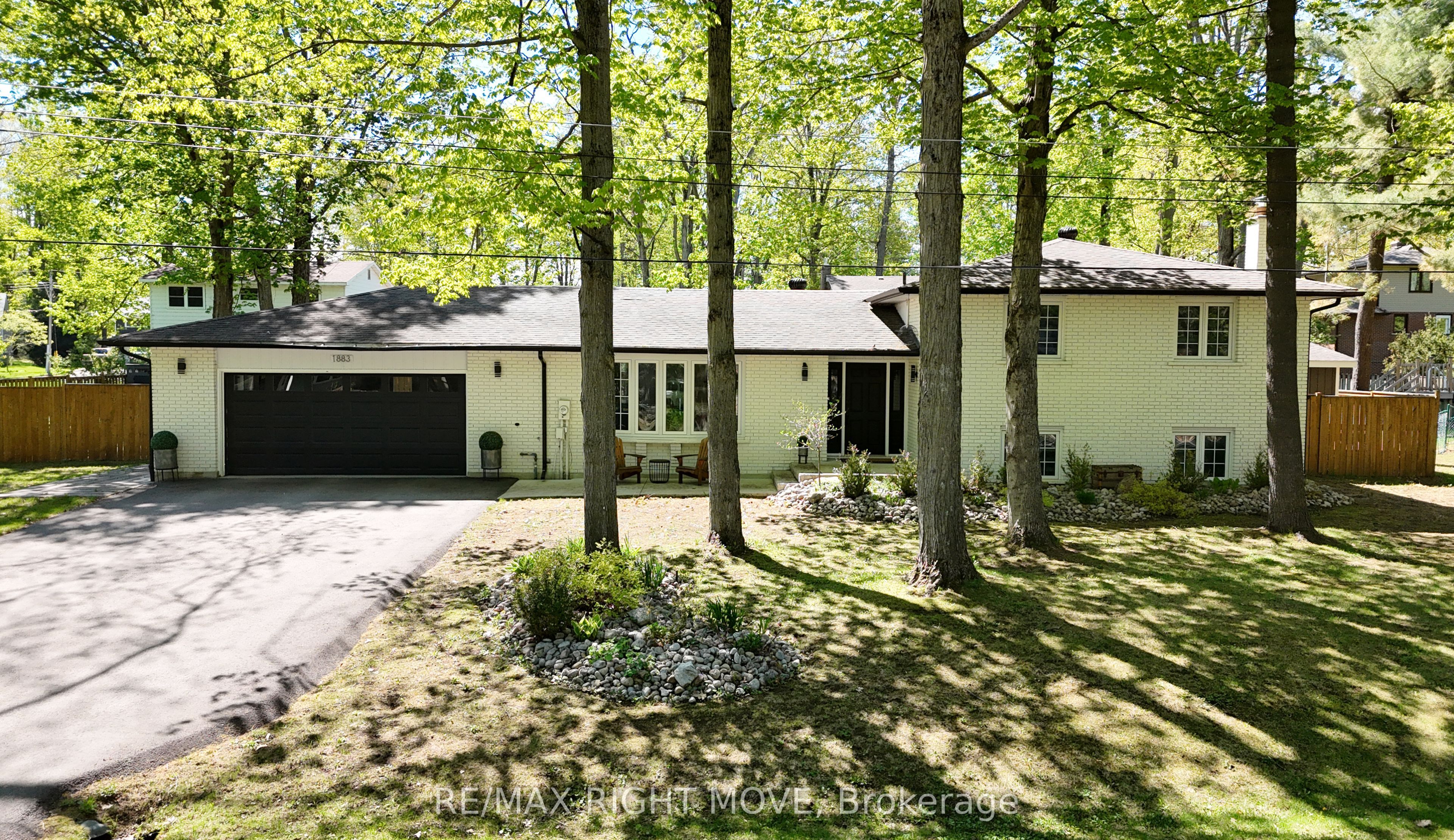 1883 Glen Oak Lane, Severn, ON L3V 7J1 photo 3