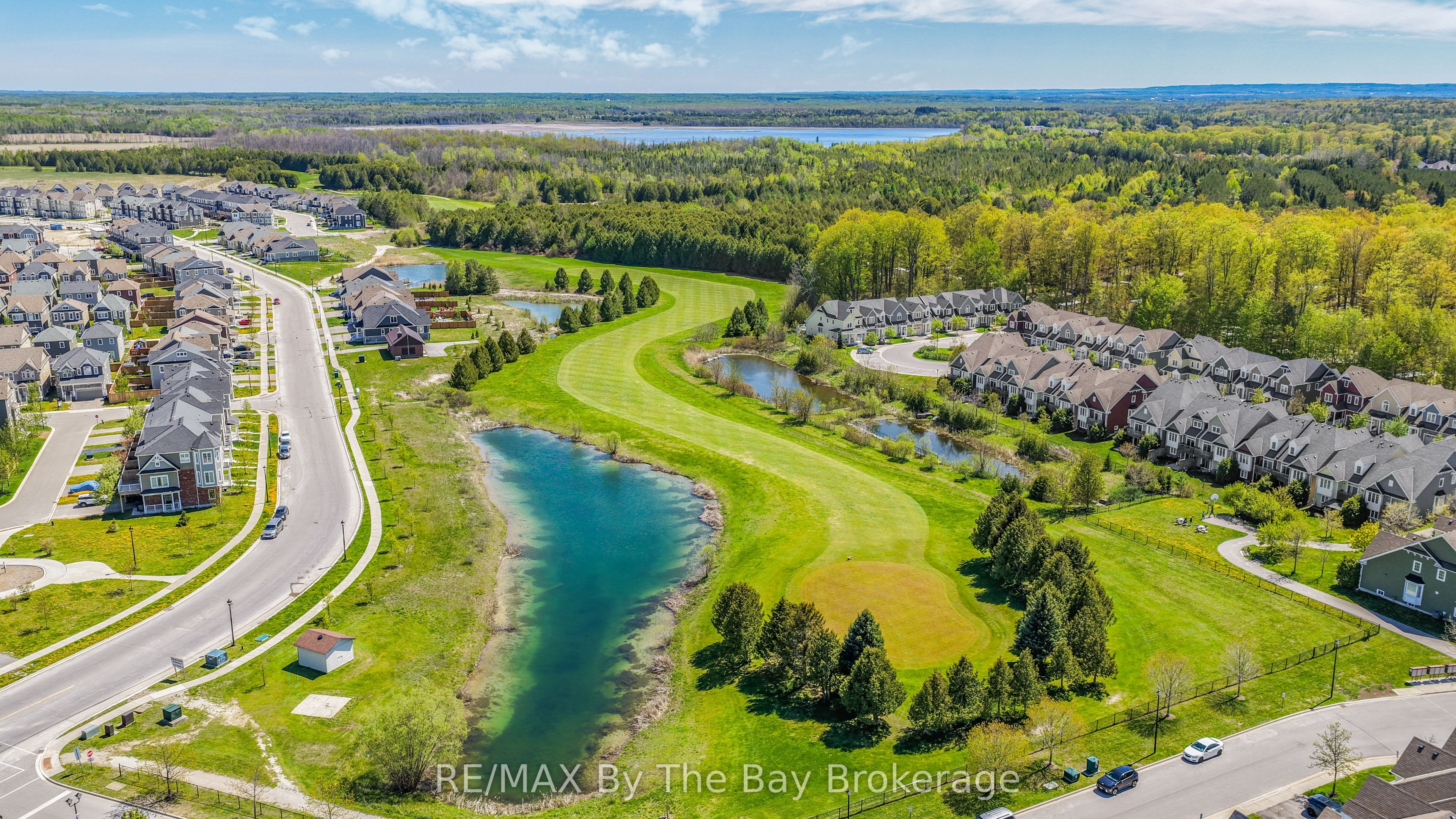 58 Providence Way, Wasaga Beach, ON L9Z 0G3 photo 3