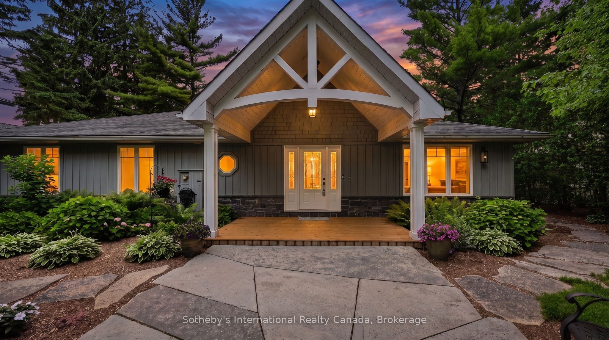 1036 River Road E, Wasaga Beach, ON L9Z 2P7 photo 4