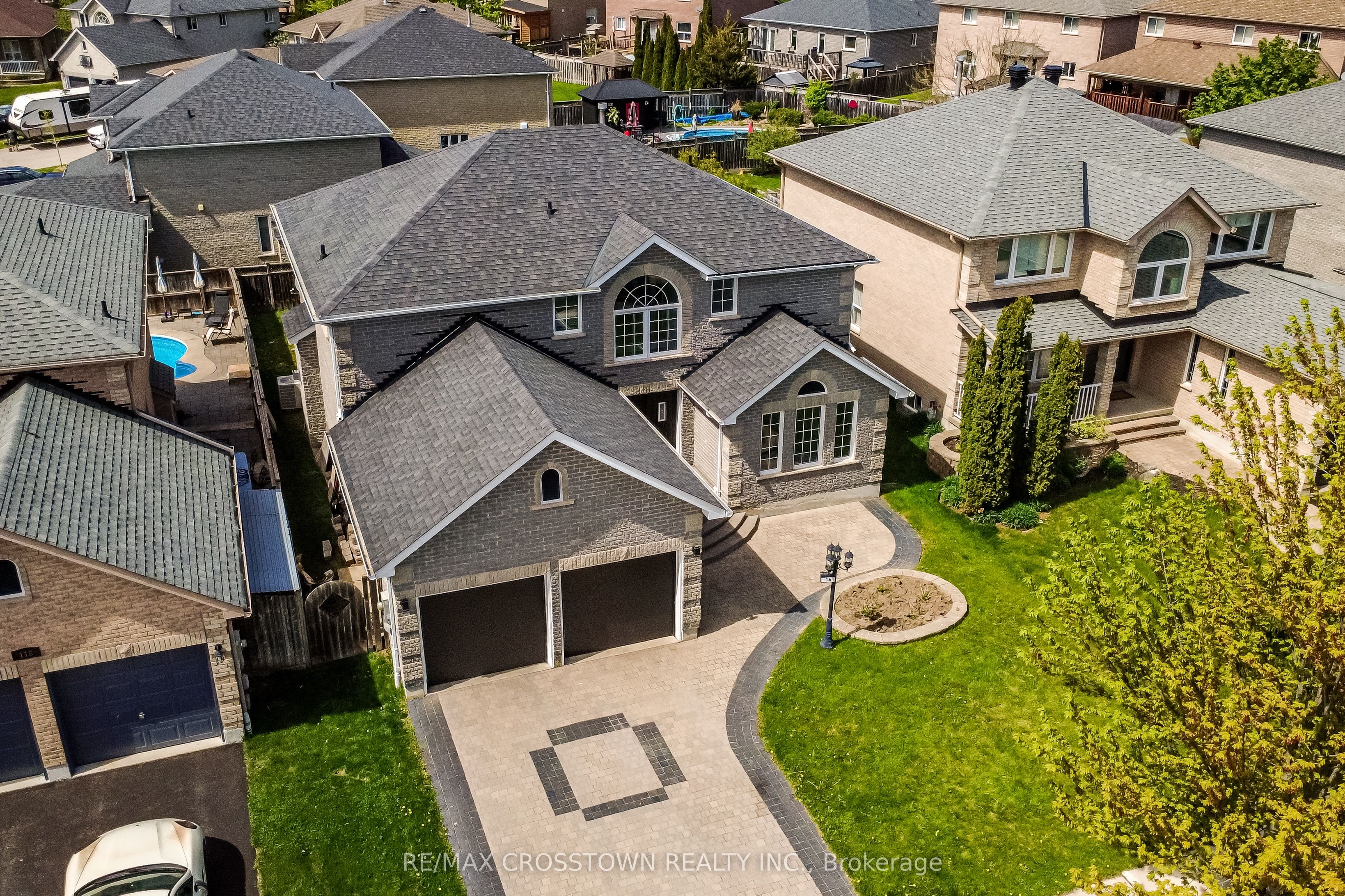 116 Esther Drive, Barrie, ON L4N 0V5 photo 2