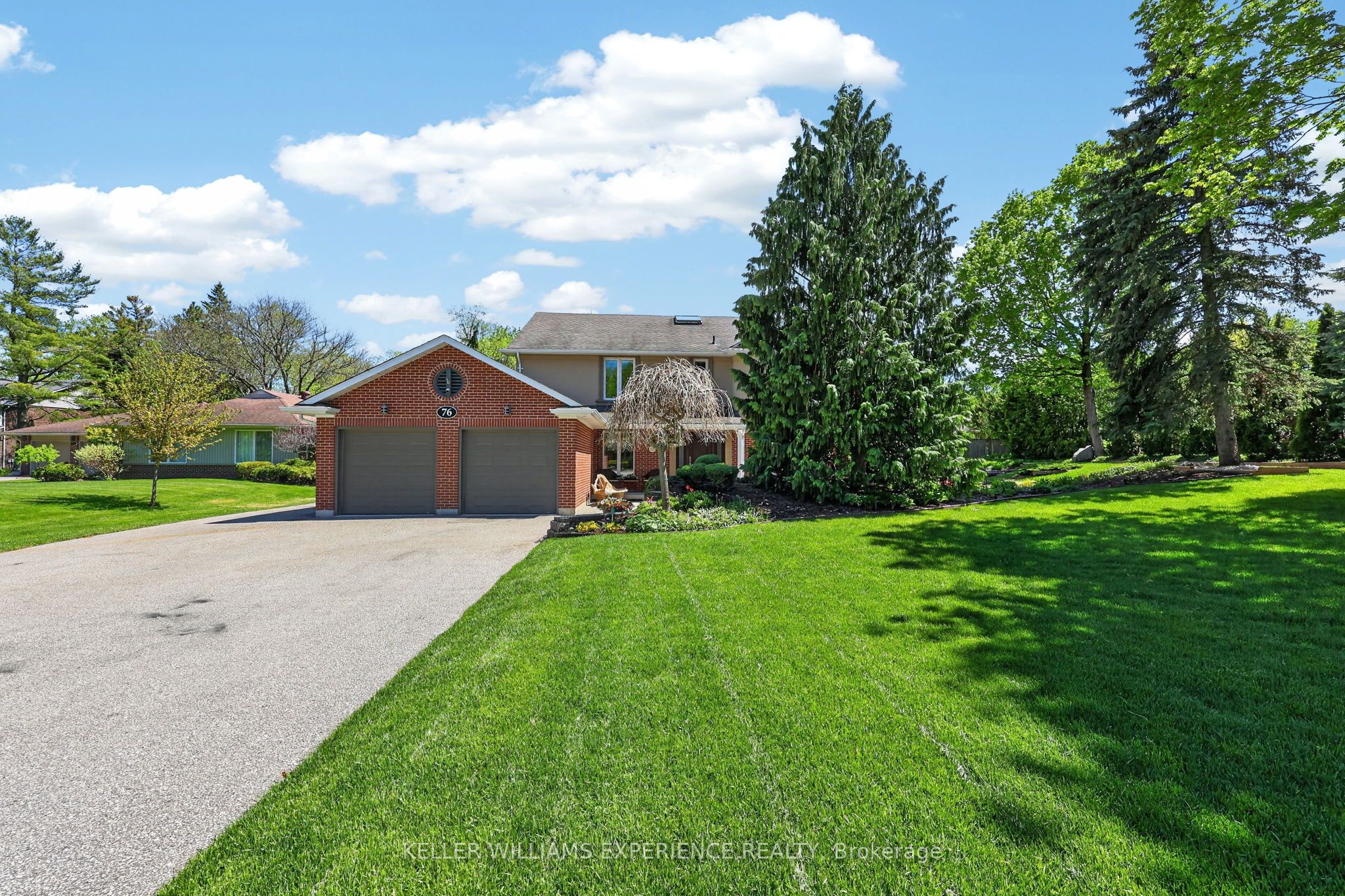 76 Royal Oak Drive, Barrie, ON L4N 7S6