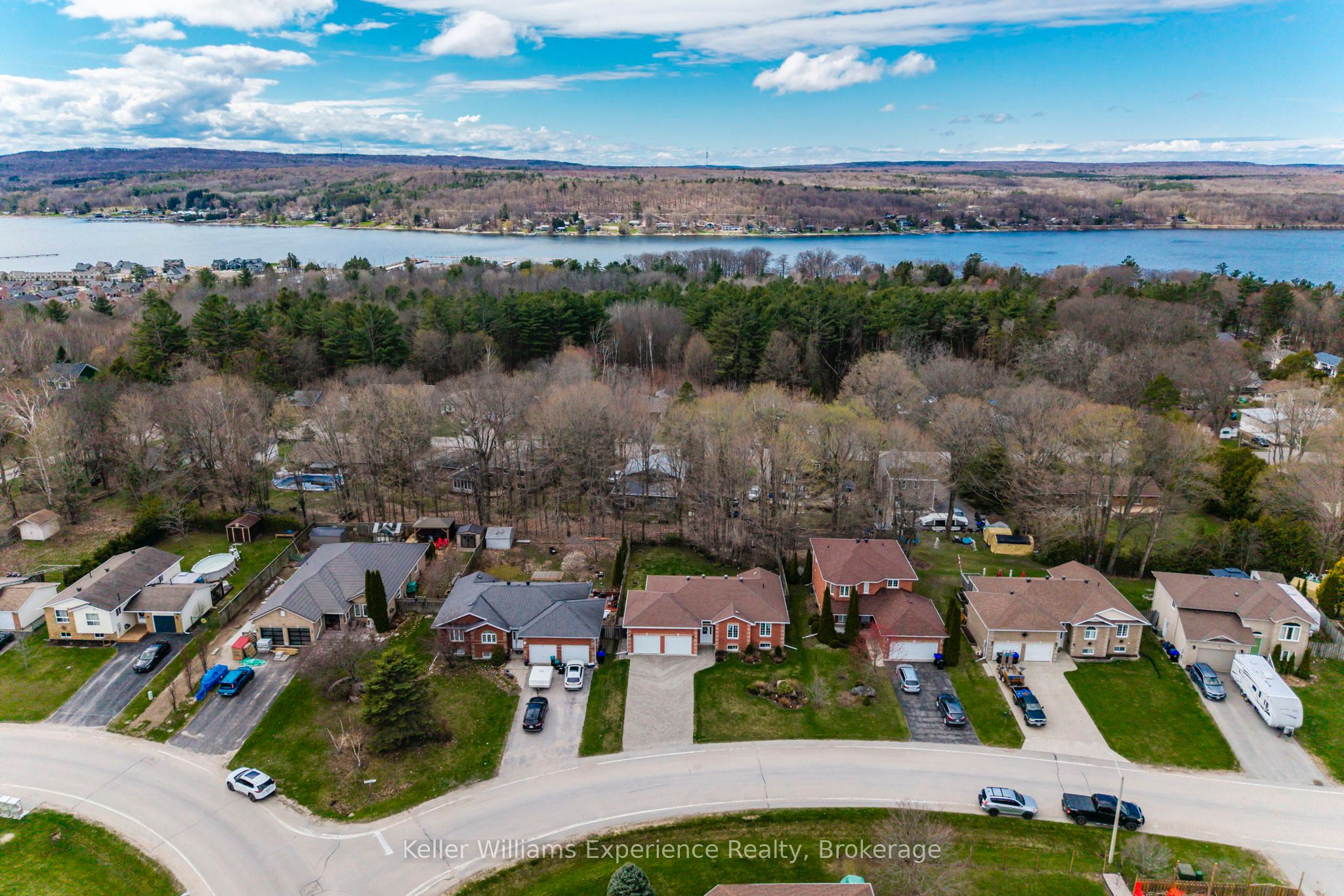 4 Byrnes Crescent, Penetanguishene, ON L9M 1W4 photo 2