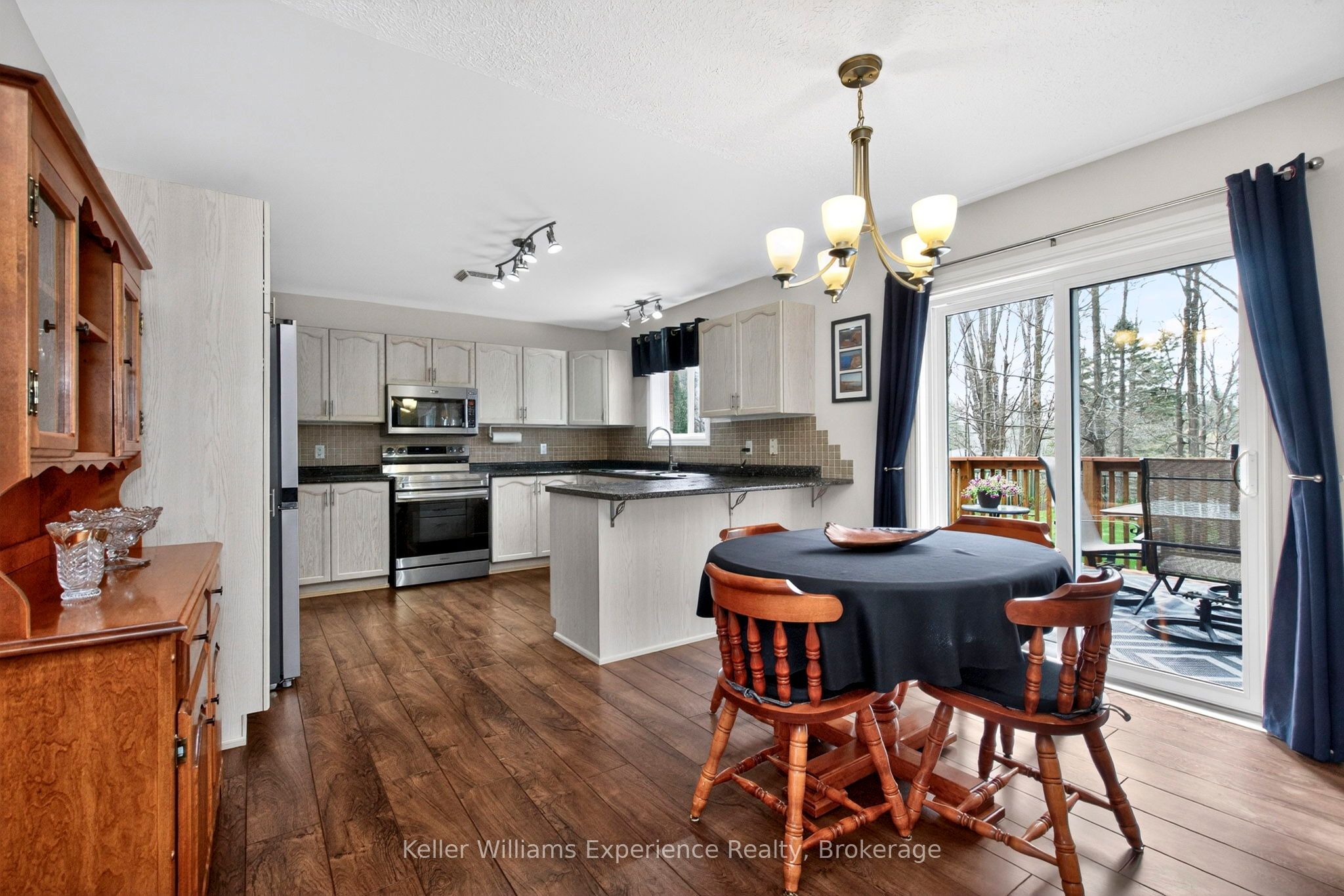 4 Byrnes Crescent, Penetanguishene, ON L9M 1W4 photo 4