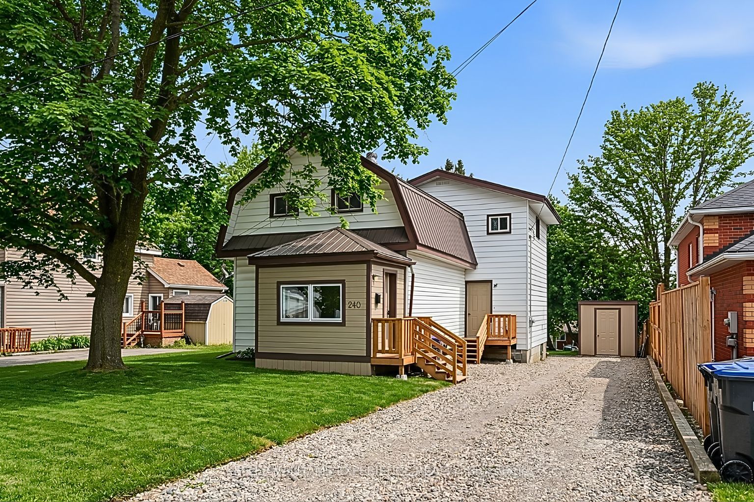 240 Ruby Street, Midland, ON L4R 2L4 photo 2
