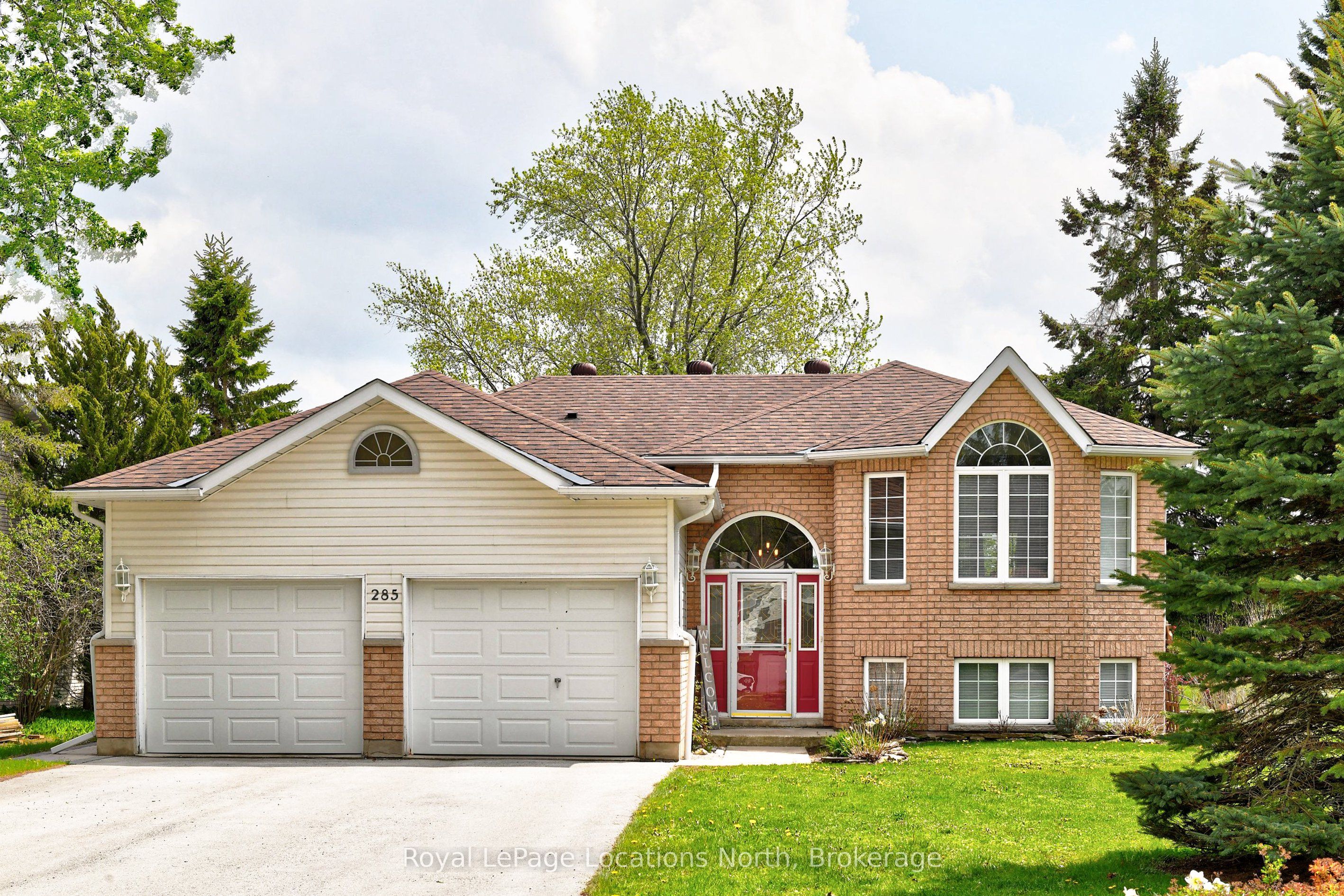285 Christopher Street, Clearview, ON L0M 1S0