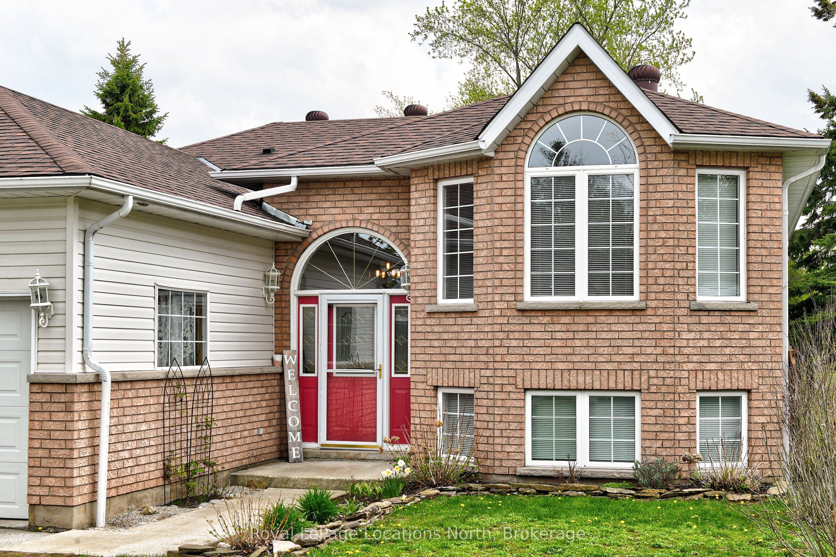 285 Christopher Street, Clearview, ON L0M 1S0 photo 3