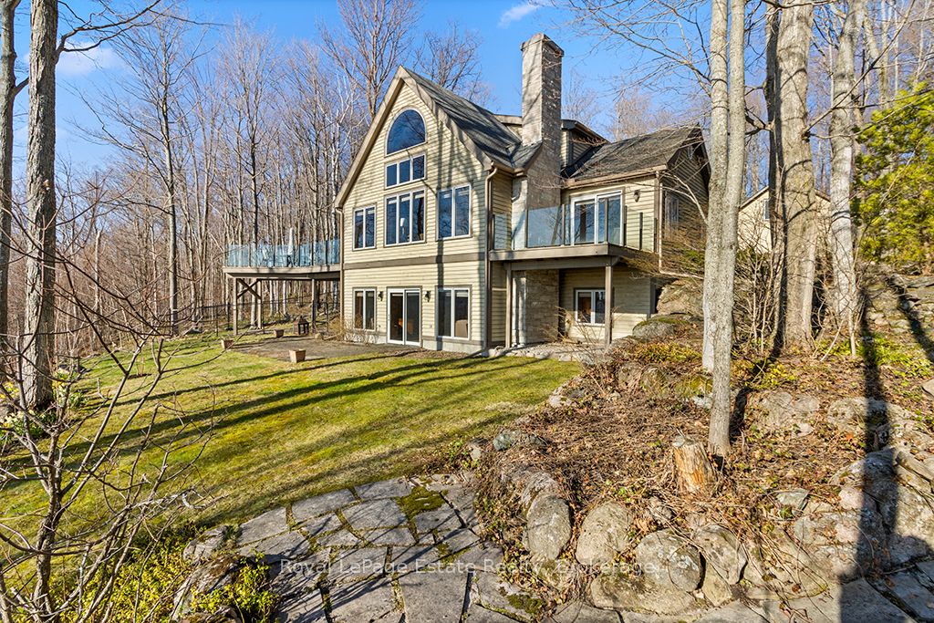 50 Nippissing Ridge Road, Tiny, ON L9Y 0T8