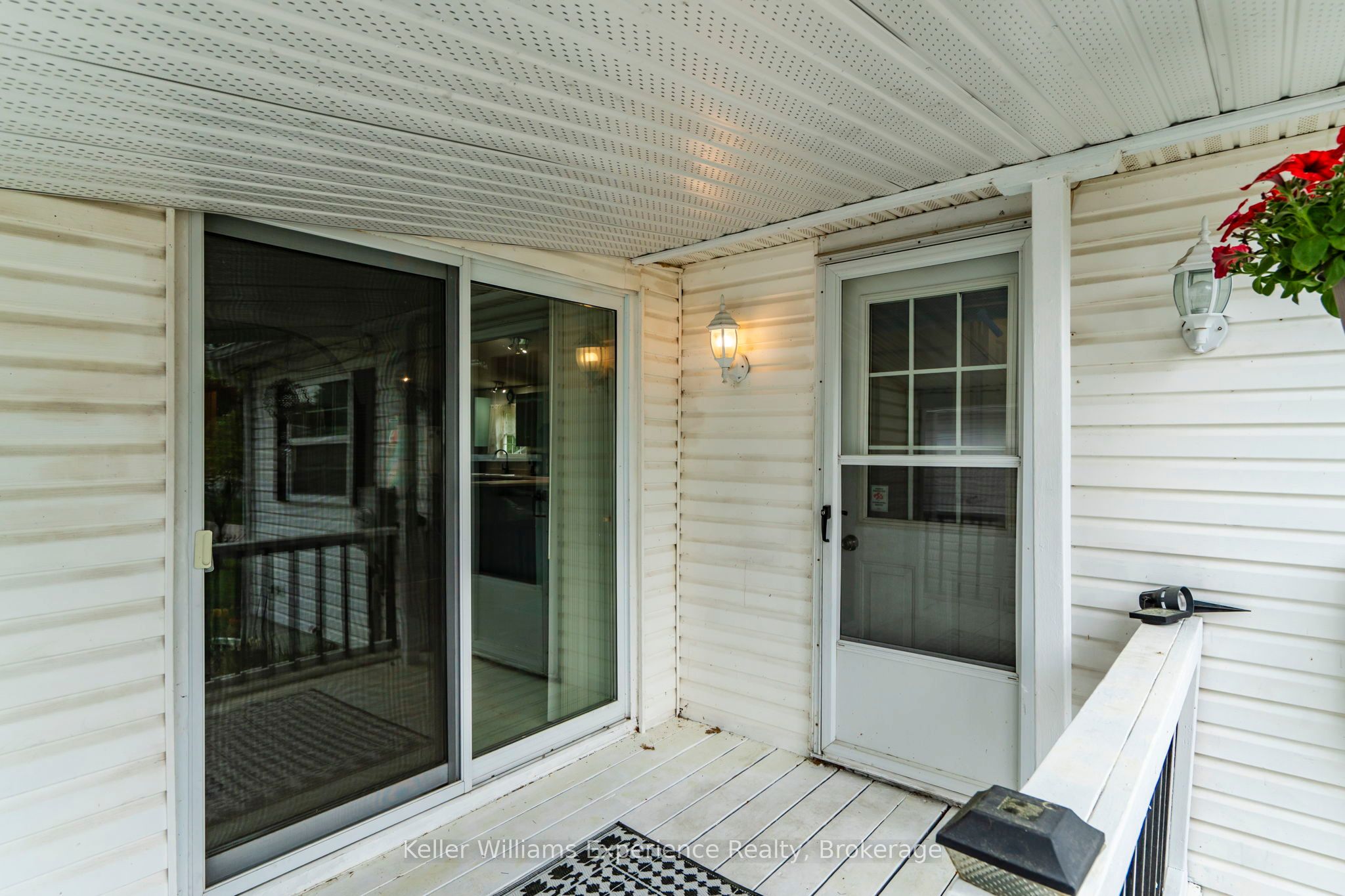 5411 Elliott Side Road 15, Tay, ON L4R 4K3 photo 4