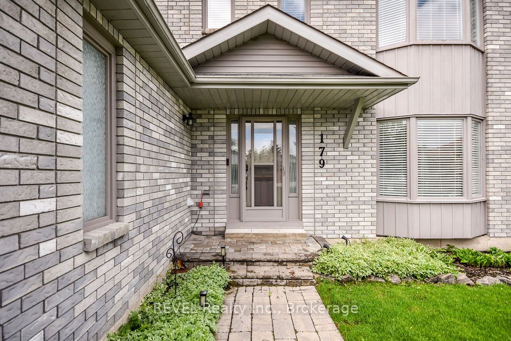 179 Luckport Crescent, Midland, ON L4R 4Y1 photo 3
