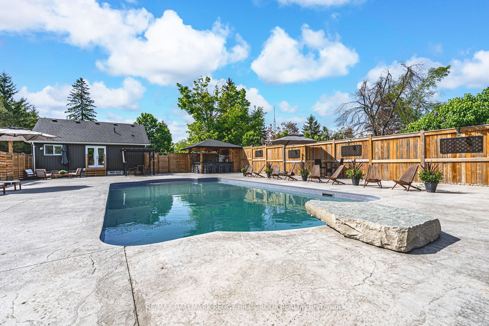 2484 Highway 11 S, Oro-Medonte, ON L0L 2E0 photo 3