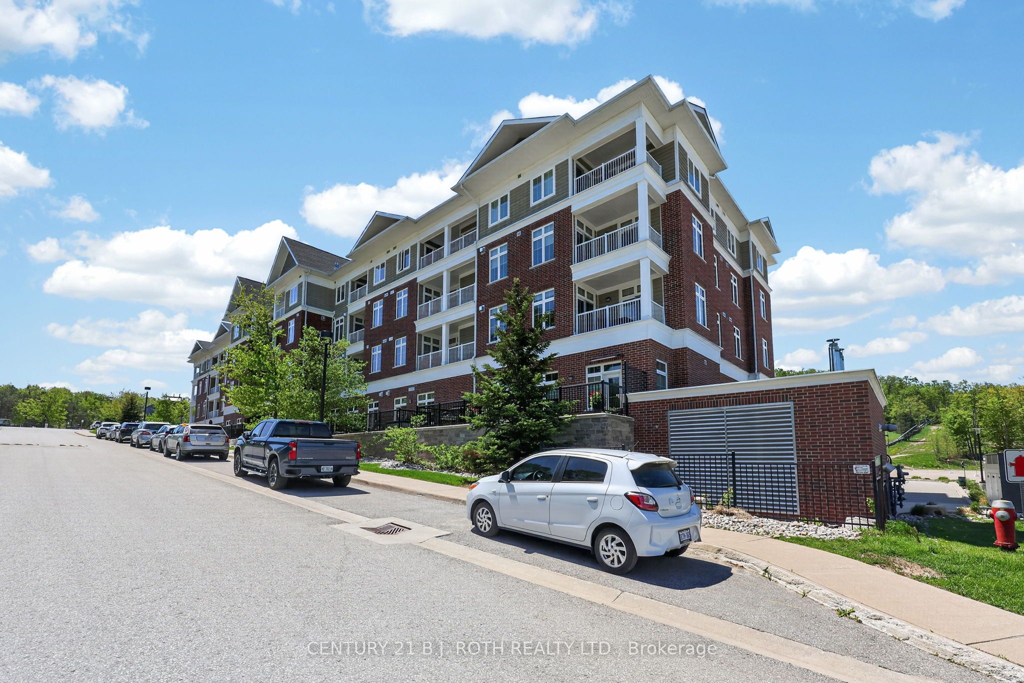 40 Horseshoe Boulevard 310, Oro-Medonte, ON L4M 4Y8 photo 2