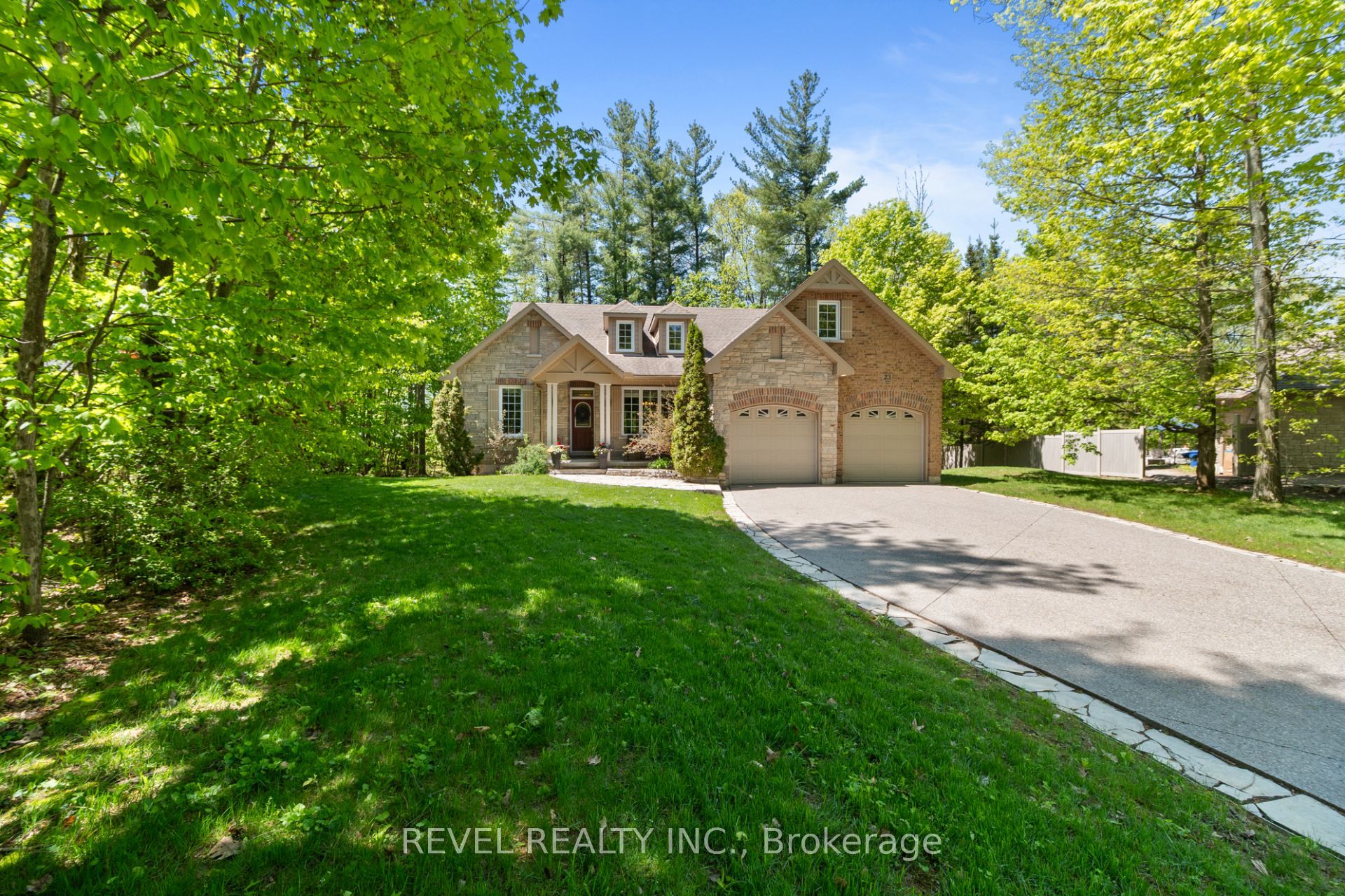 23 Laddie Lane, Springwater, ON L9X 0C3 photo 2