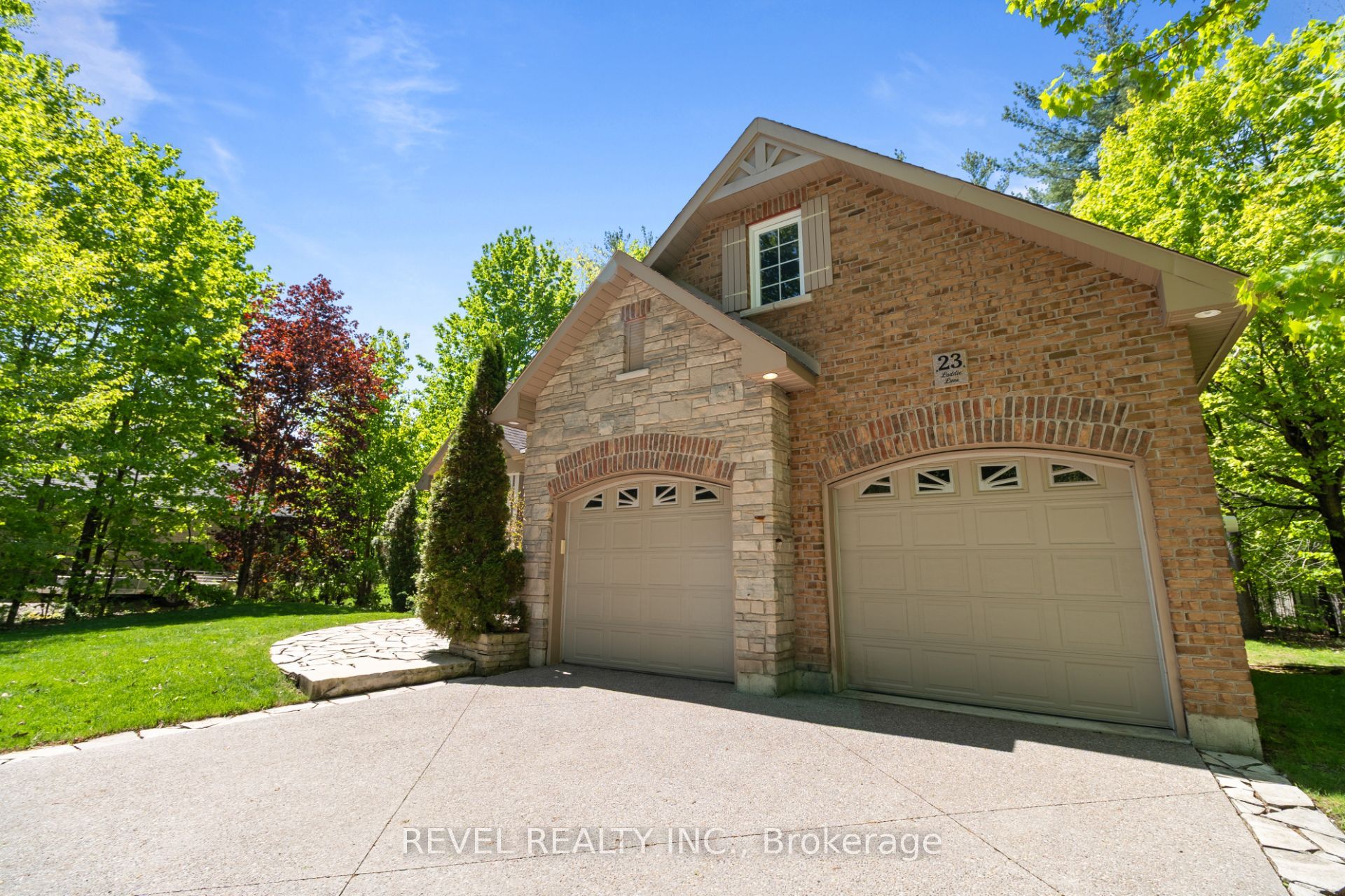 23 Laddie Lane, Springwater, ON L9X 0C3 photo 4