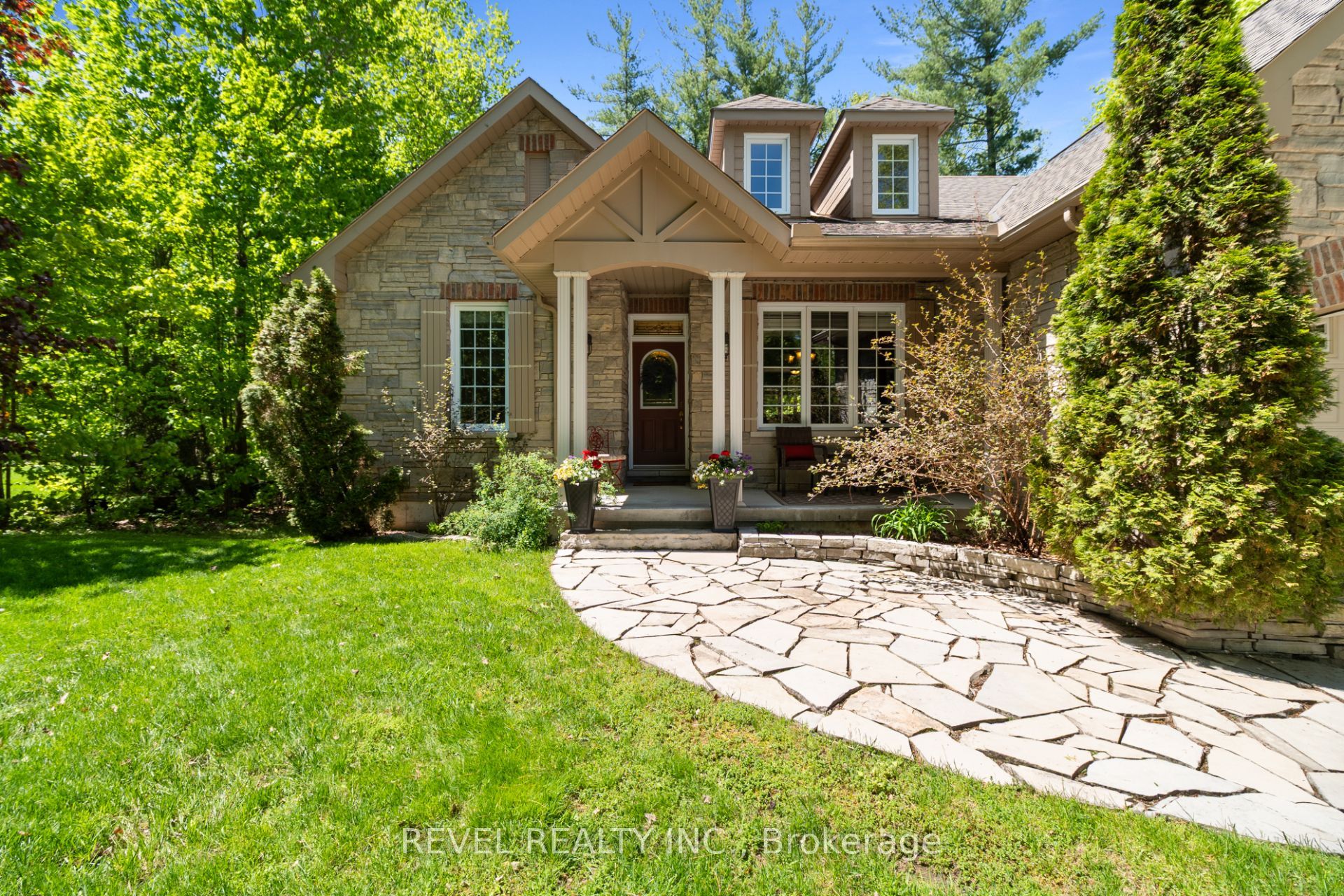 23 Laddie Lane, Springwater, ON L9X 0C3 photo 5