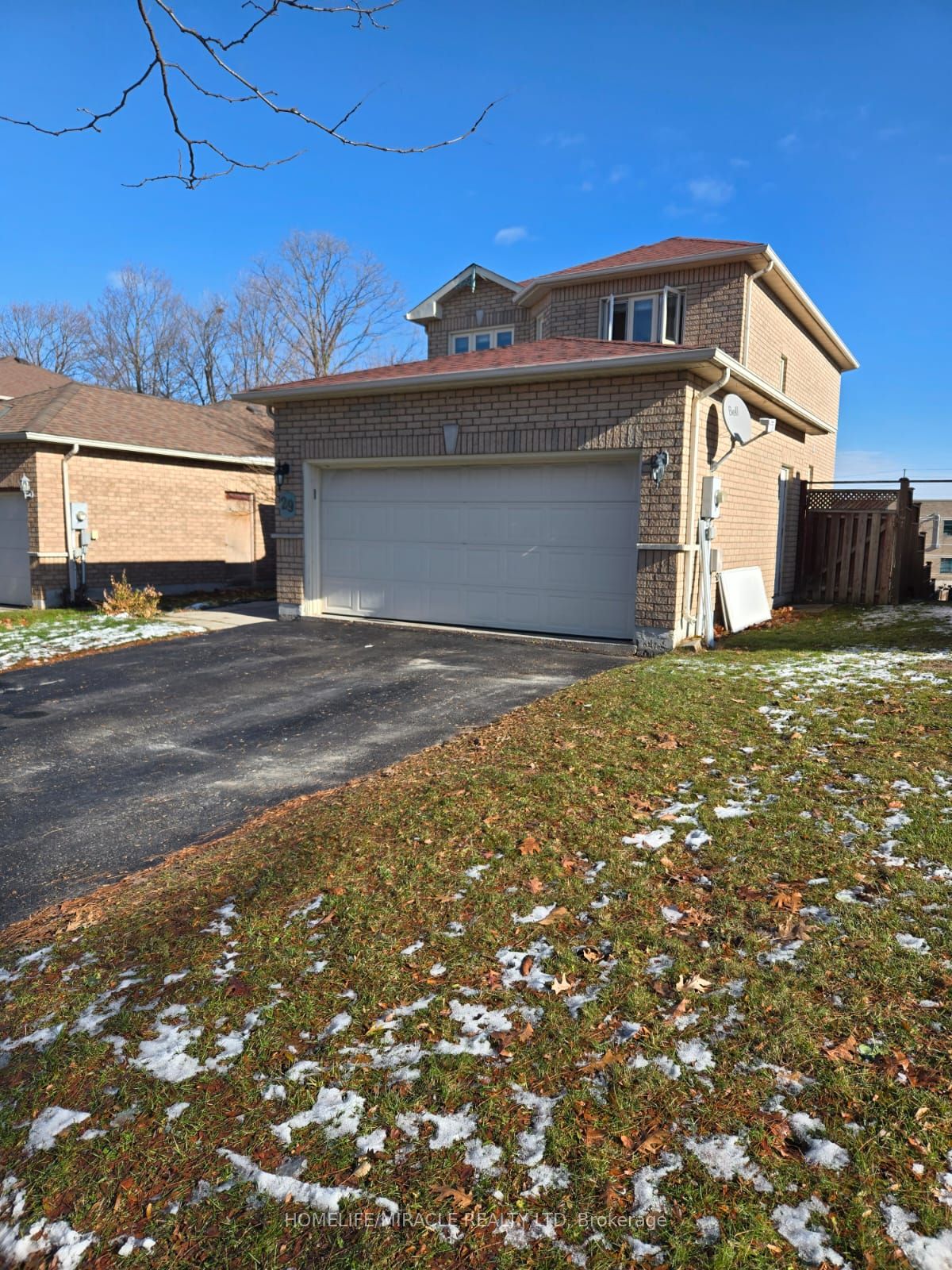 29 Nicholson Drive, Barrie, ON L4N 8L7 photo 2