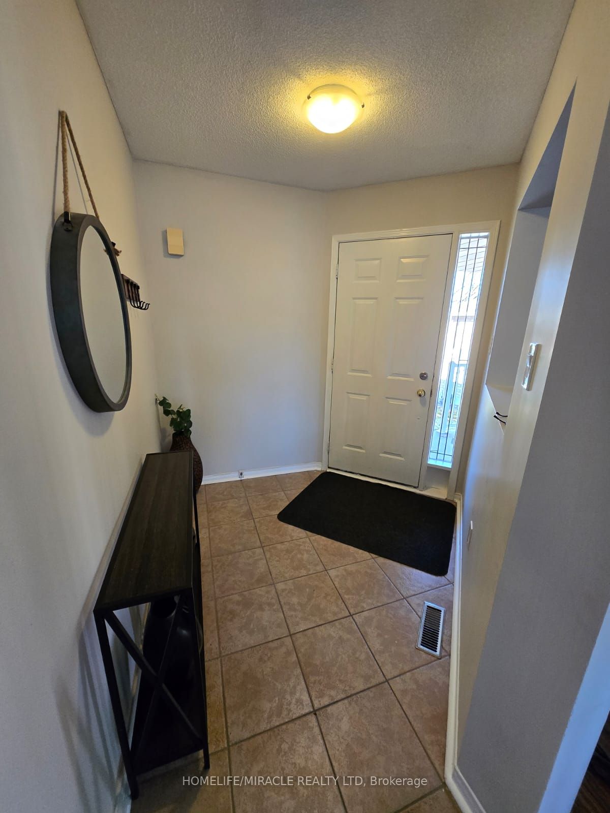 29 Nicholson Drive, Barrie, ON L4N 8L7 photo 4