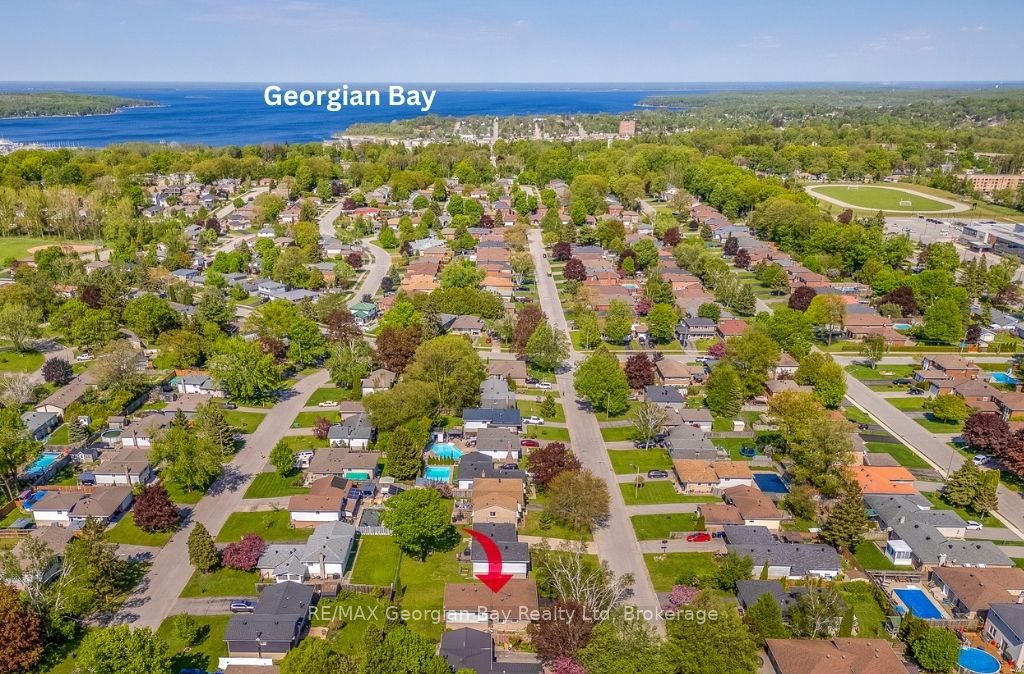 1010 Glen Eagles Crescent, Midland, ON L4R 2R1 photo 3