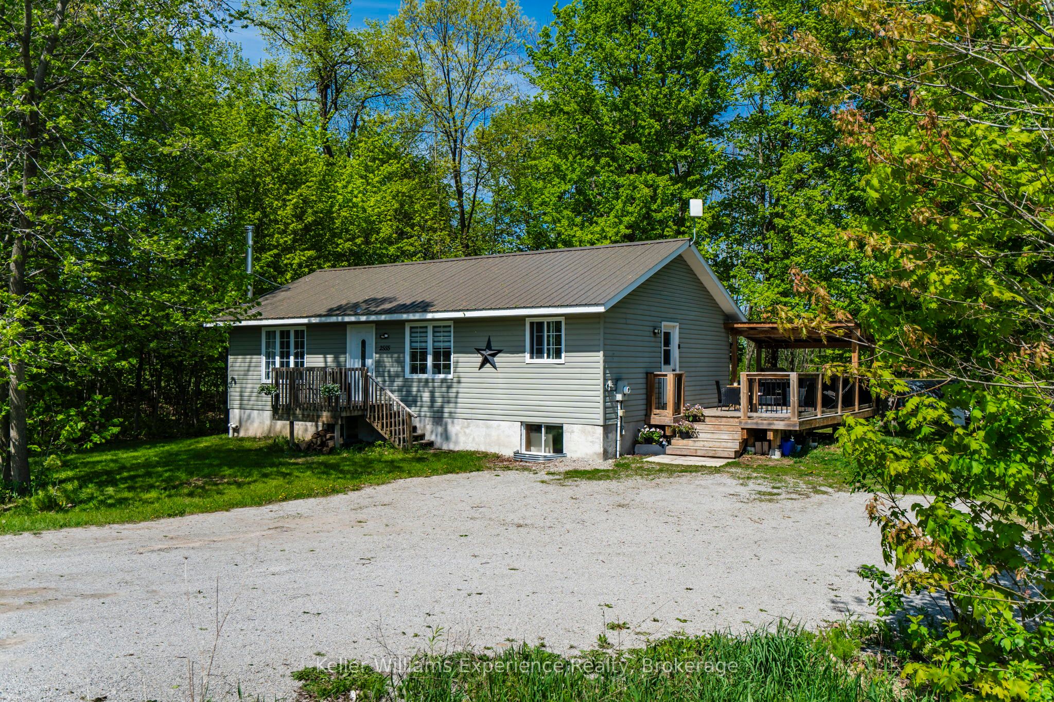 2555 Hodgins Road, Severn, ON L0K 2C0