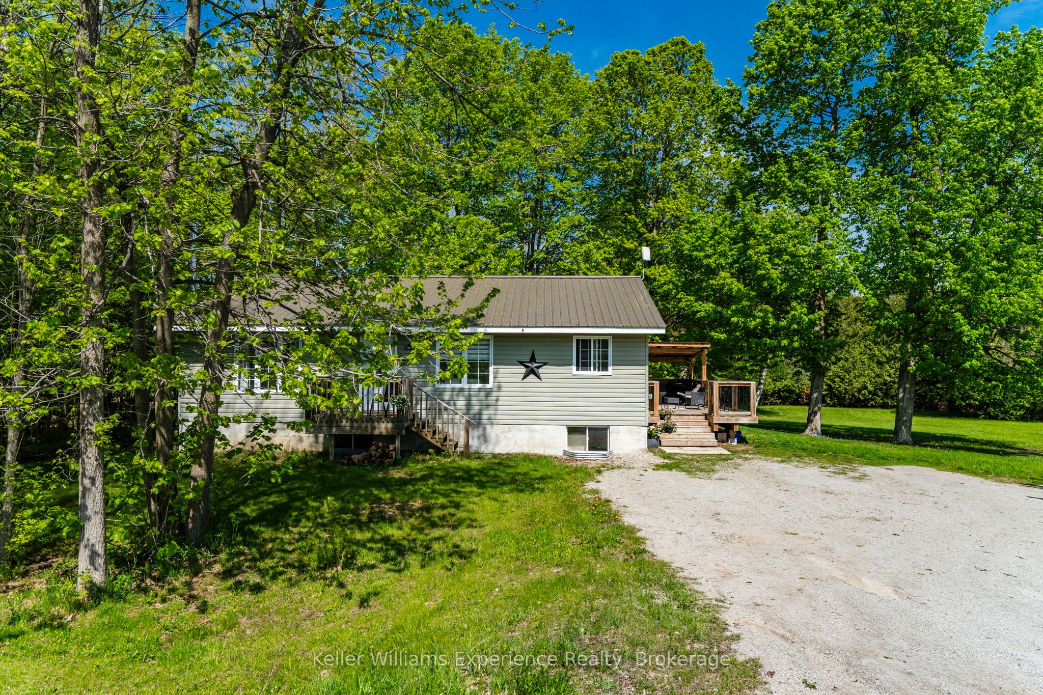 2555 Hodgins Road, Severn, ON L0K 2C0 photo 2
