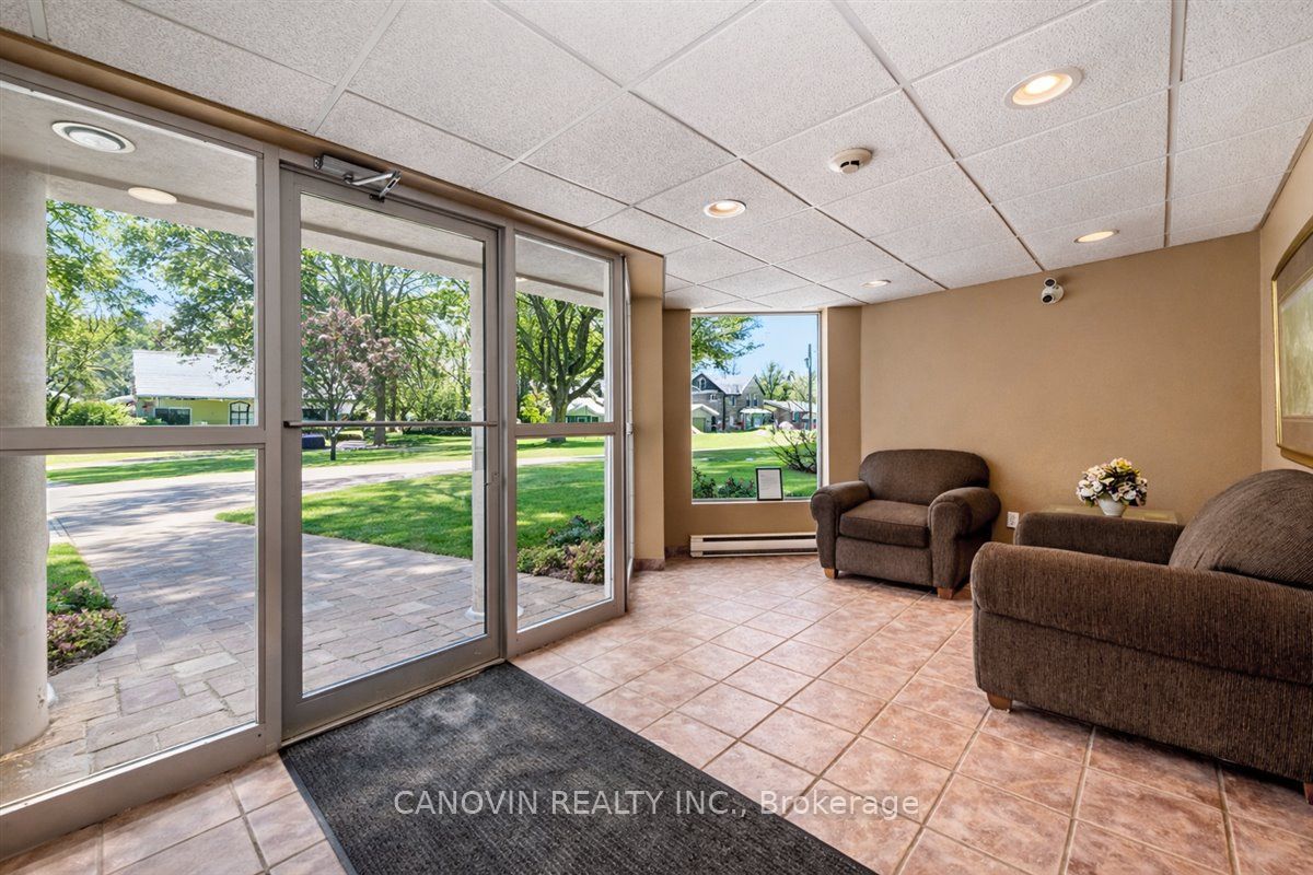 107 Bond Street 202, Orillia, ON L3V 1J7 photo 4