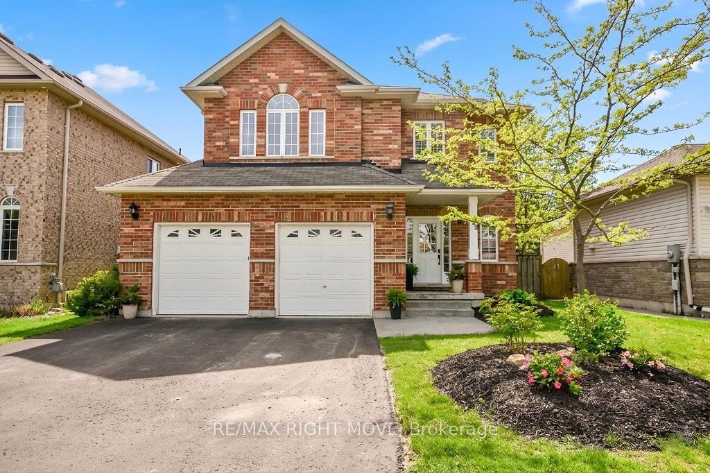 122 Atlantis Drive, Orillia, ON L3V 0A8