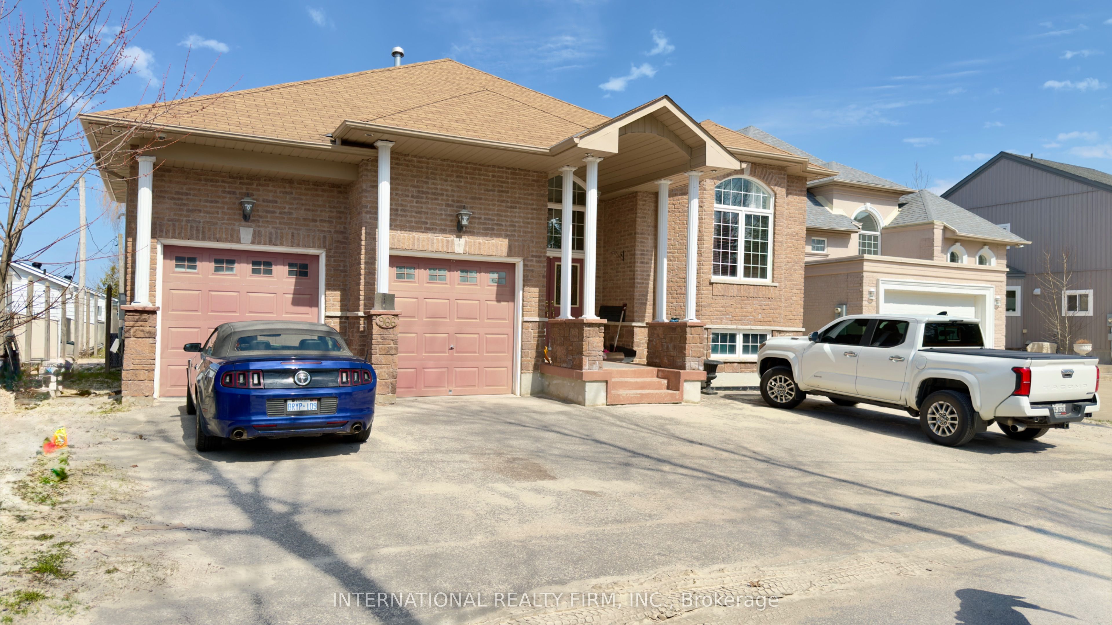 966 Shore Lane, Wasaga Beach, ON L9Z 2B4