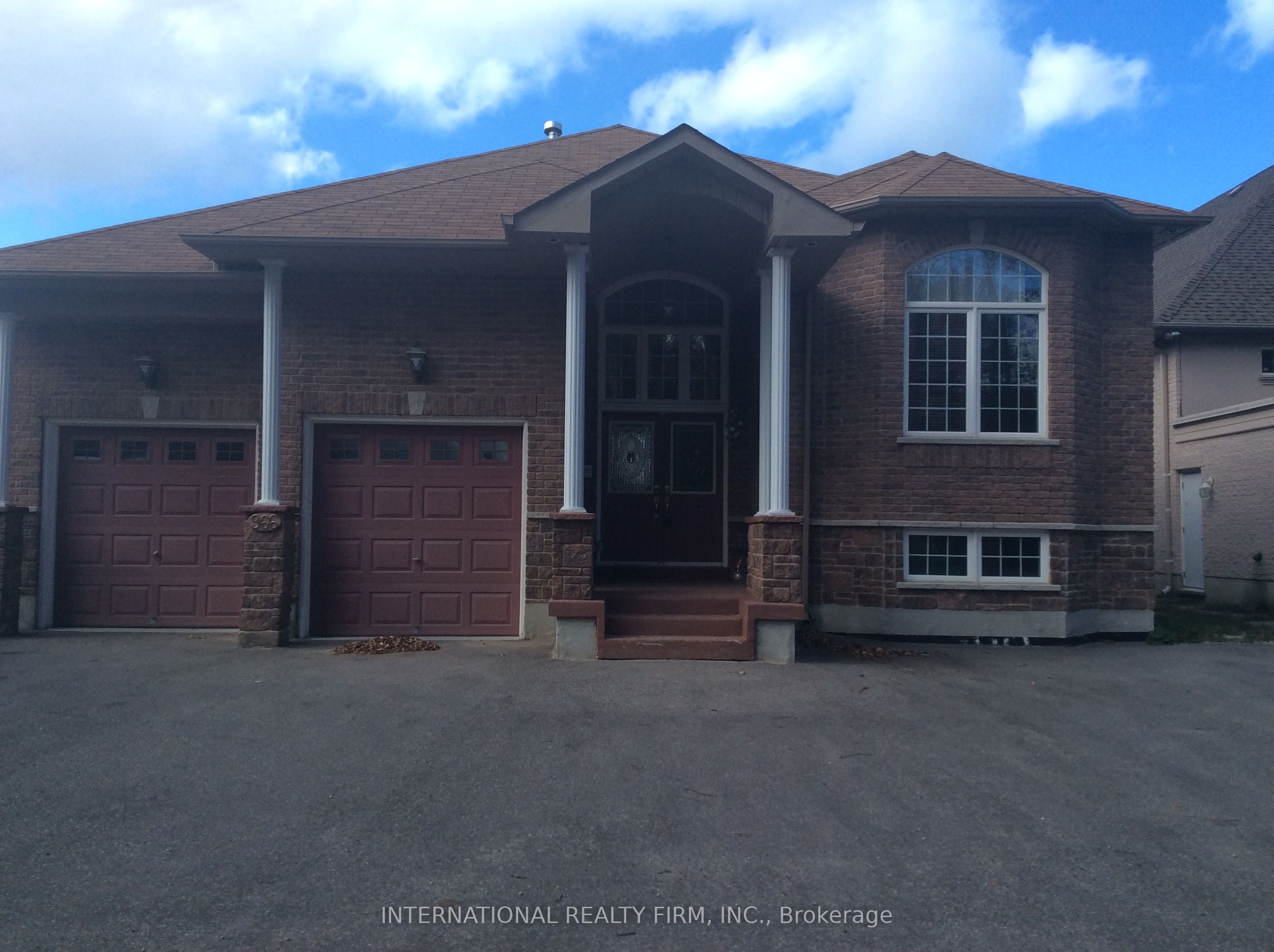 966 Shore Lane, Wasaga Beach, ON L9Z 2B4 photo 2