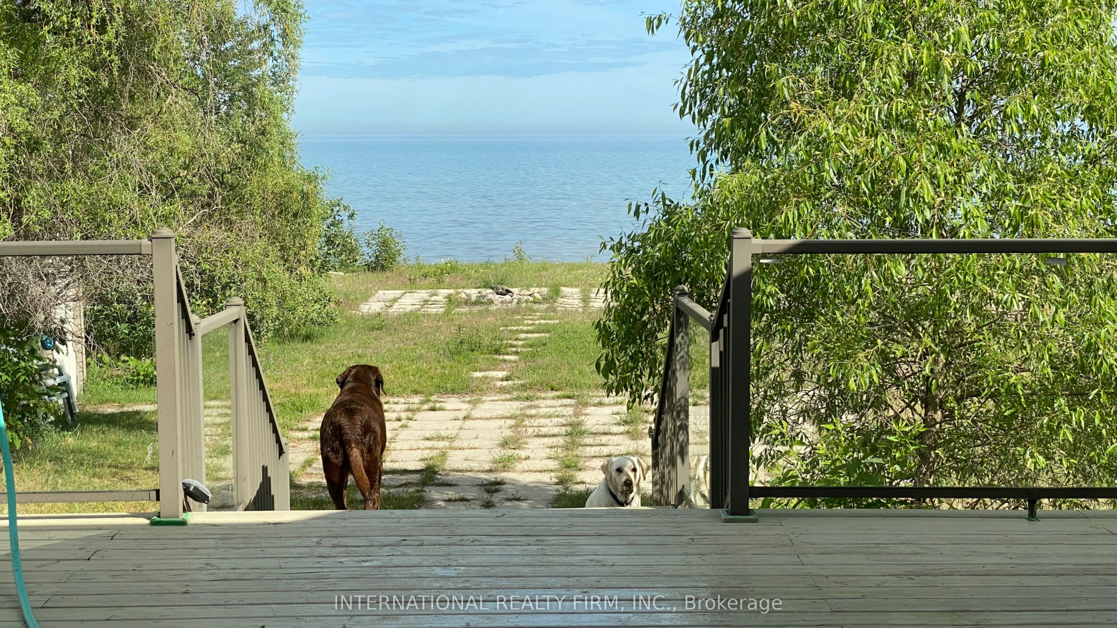 966 Shore Lane, Wasaga Beach, ON L9Z 2B4 photo 3