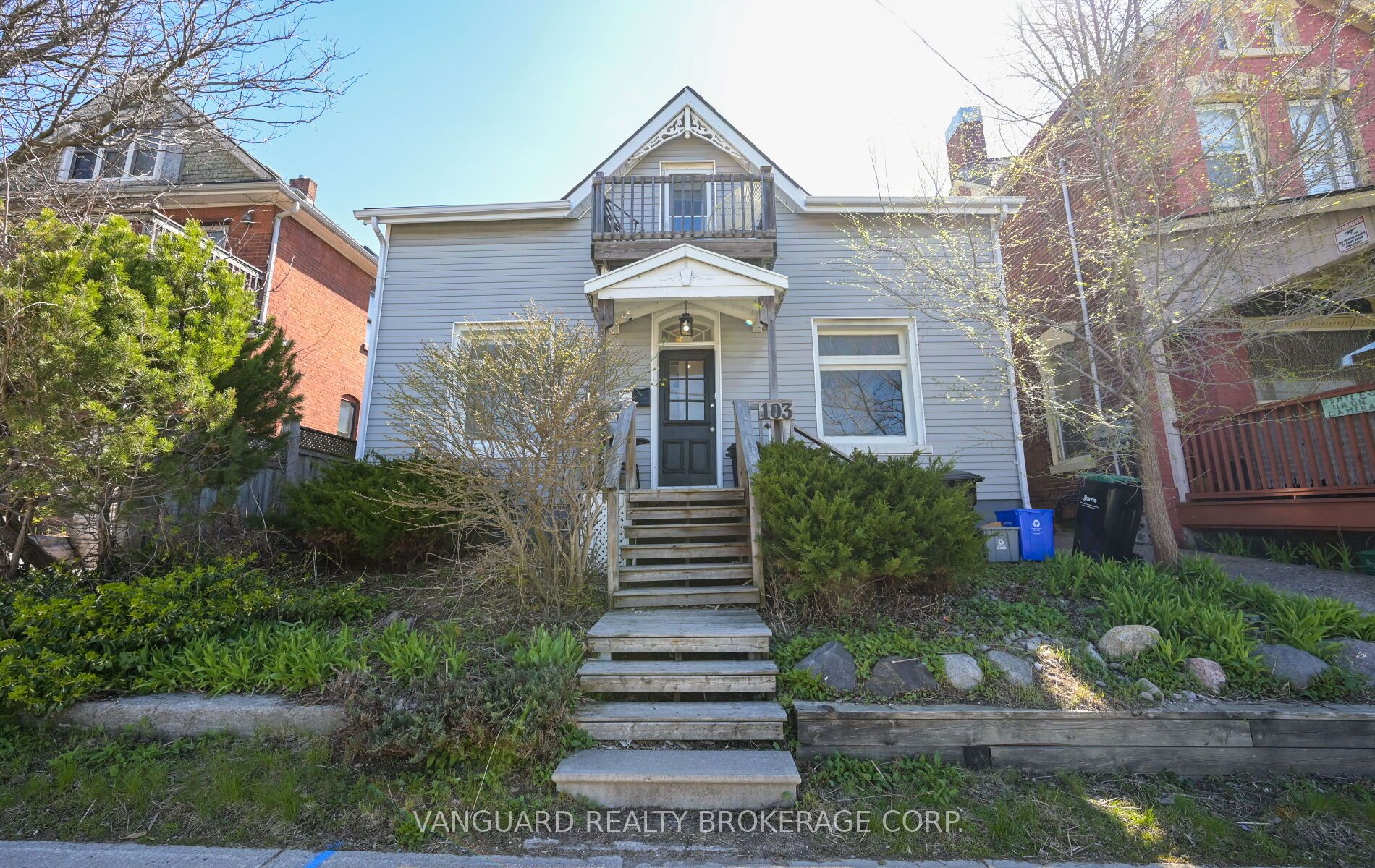103 Mulcaster Street 1, Barrie, ON L4M 3M7 photo 5