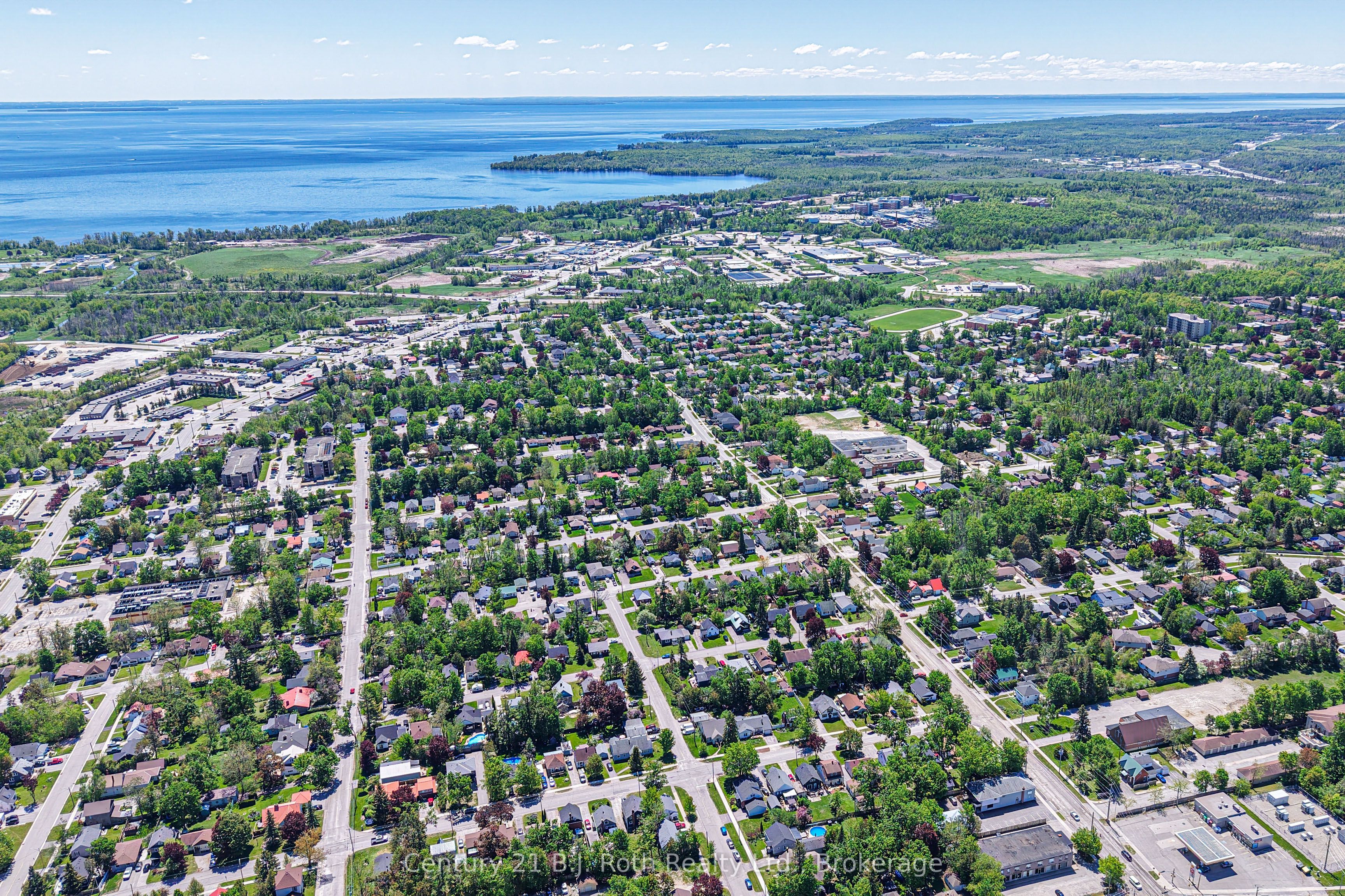 337 Colborne Street W, Orillia, ON L3V 3A4