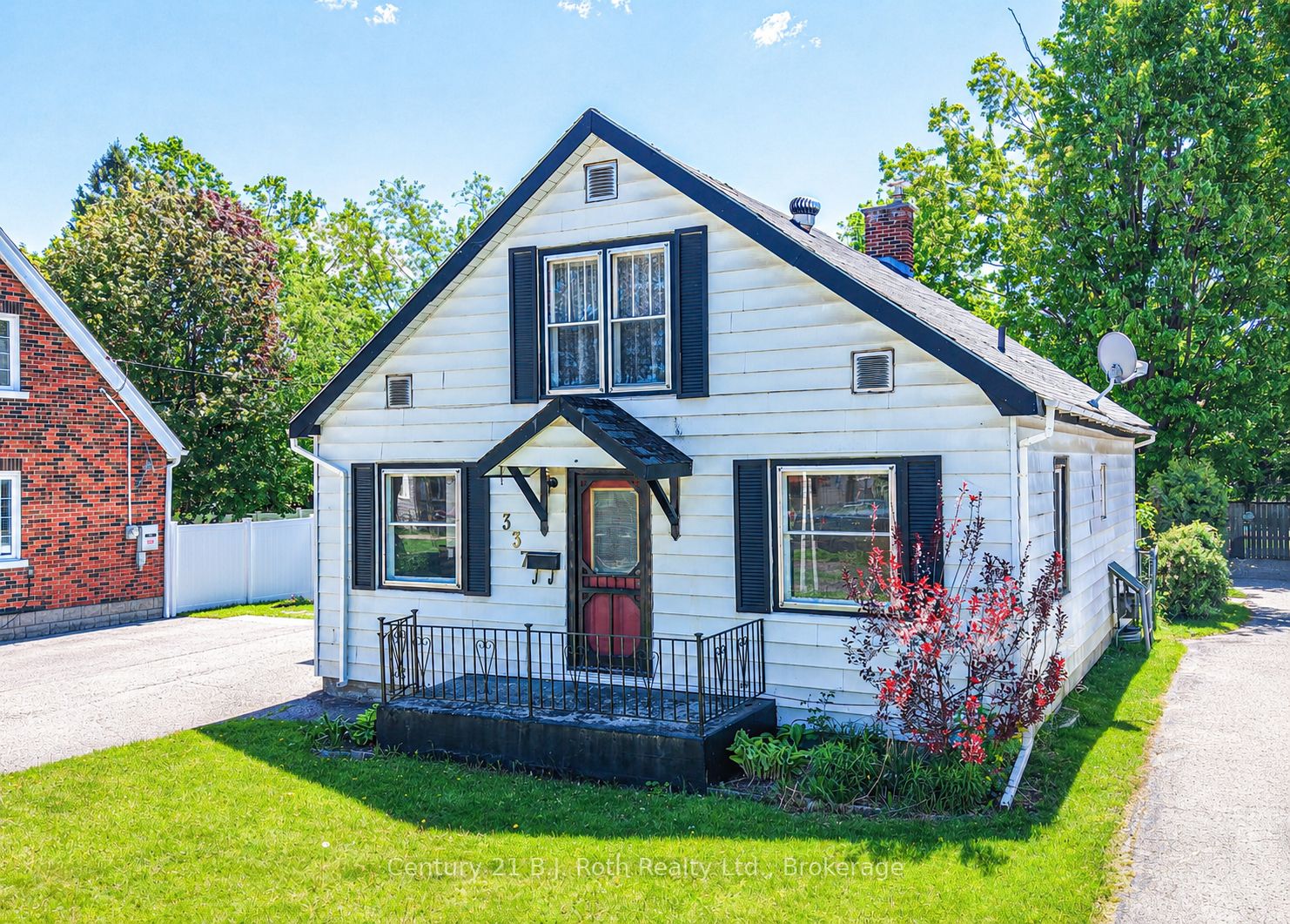 337 Colborne Street W, Orillia, ON L3V 3A4 photo 2