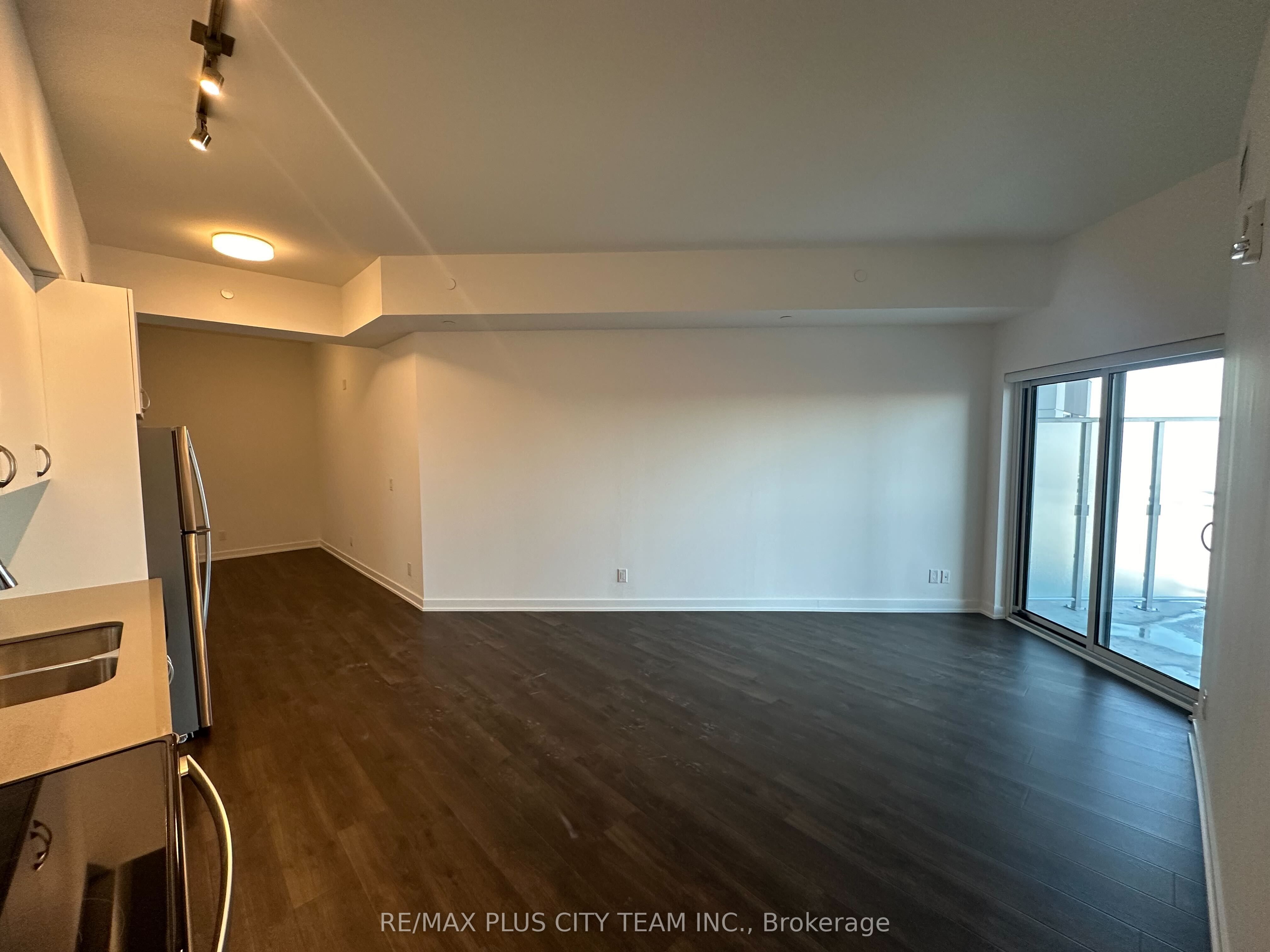 56 Lakeside Terrace 1108, Barrie, ON L4M 7B9 photo 3