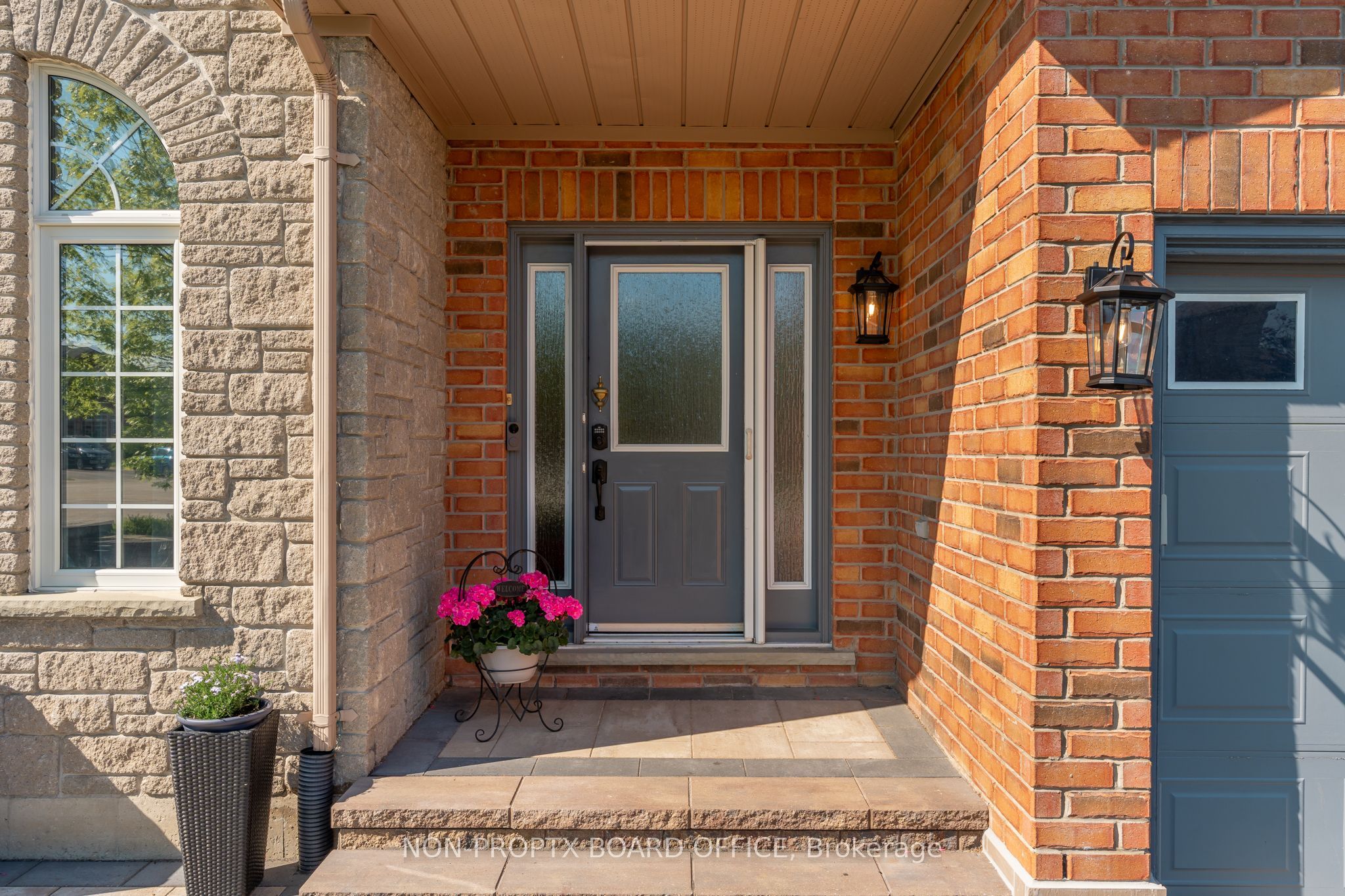 12 Buman Court, Barrie, ON L4N 0L3 photo 3