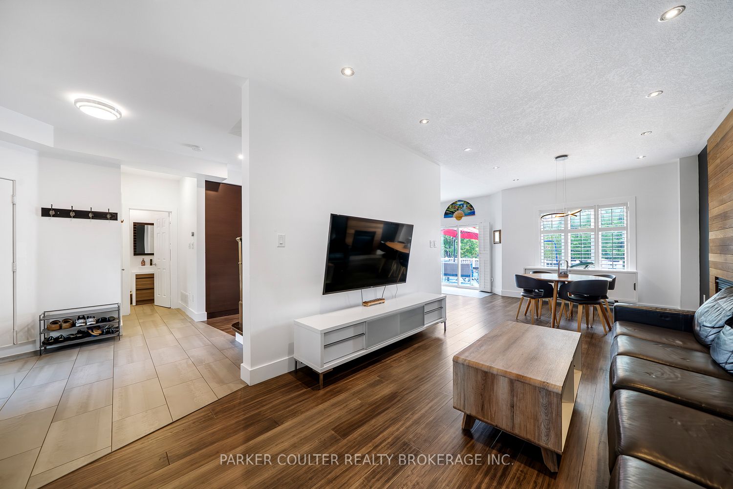 9 Surrey Drive, Barrie, ON L4M 0C5 photo 5