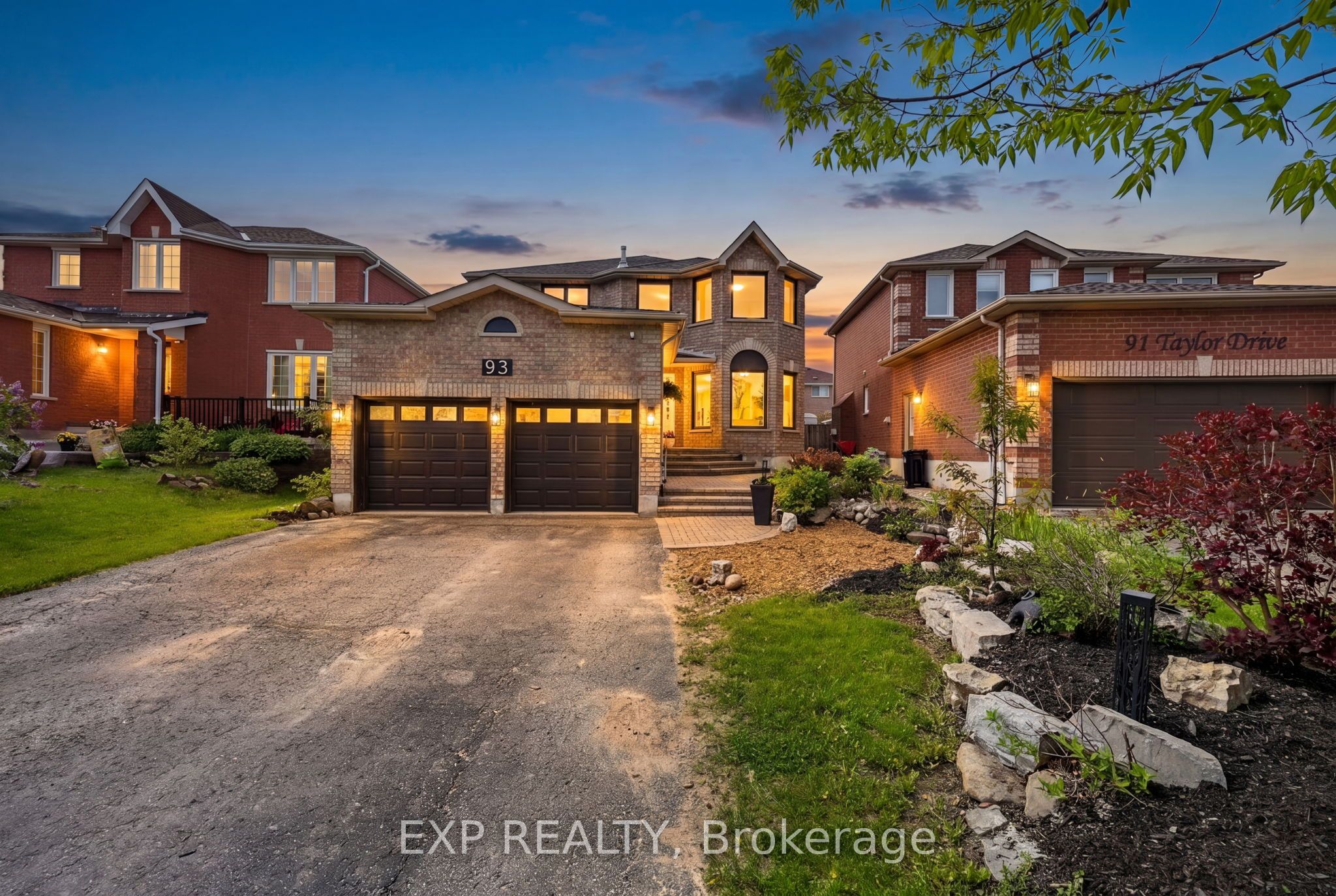 93 Taylor Drive, Barrie, ON L4N 8K3