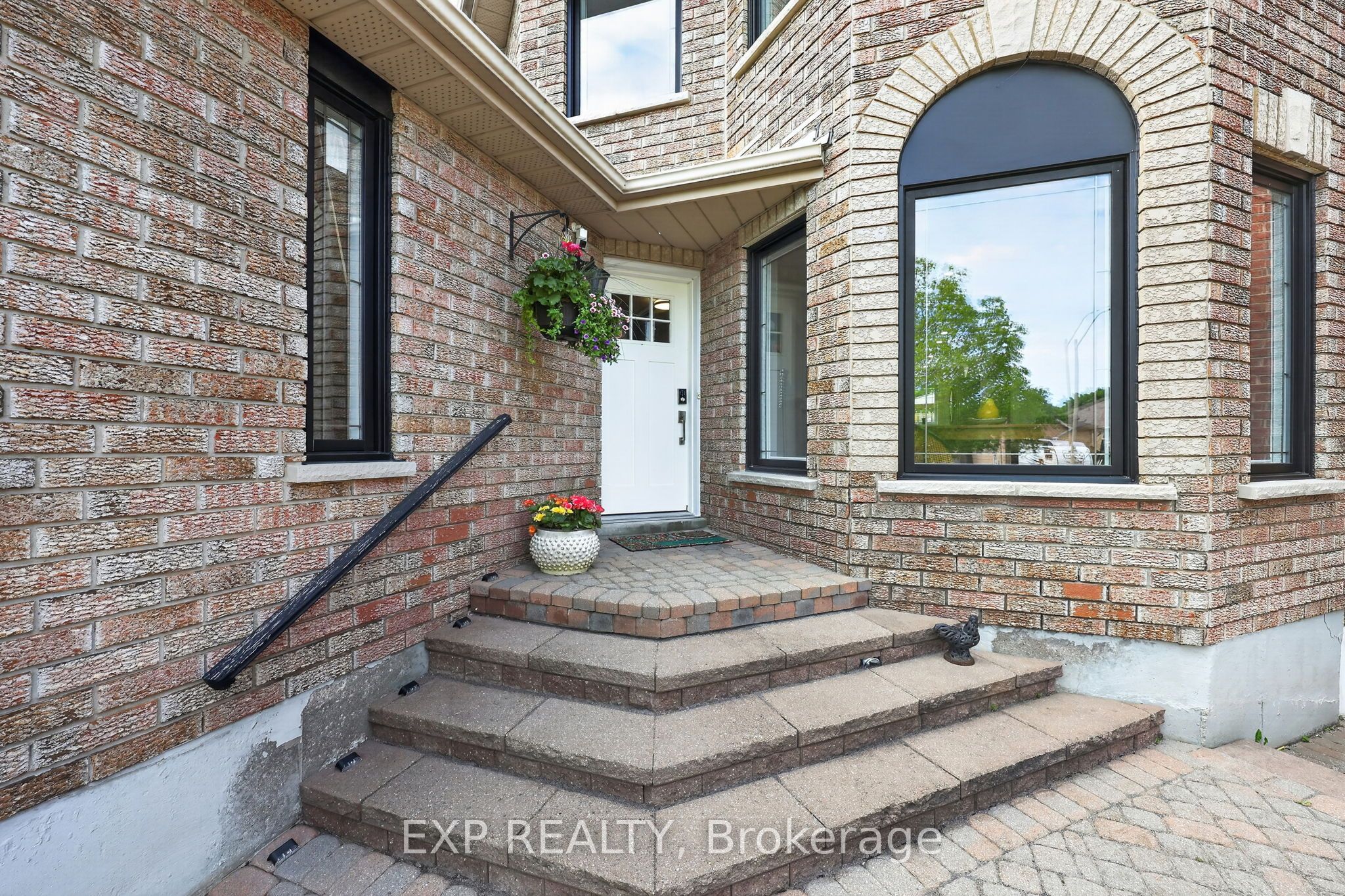 93 Taylor Drive, Barrie, ON L4N 8K3 photo 4