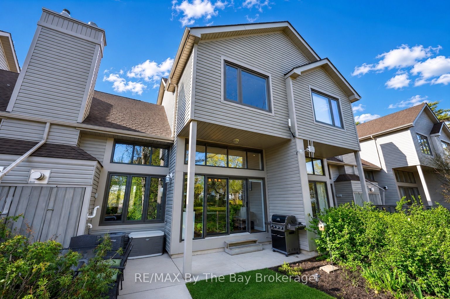 43 Trafalgar Road, Collingwood, ON L9Y 5G4 photo 2