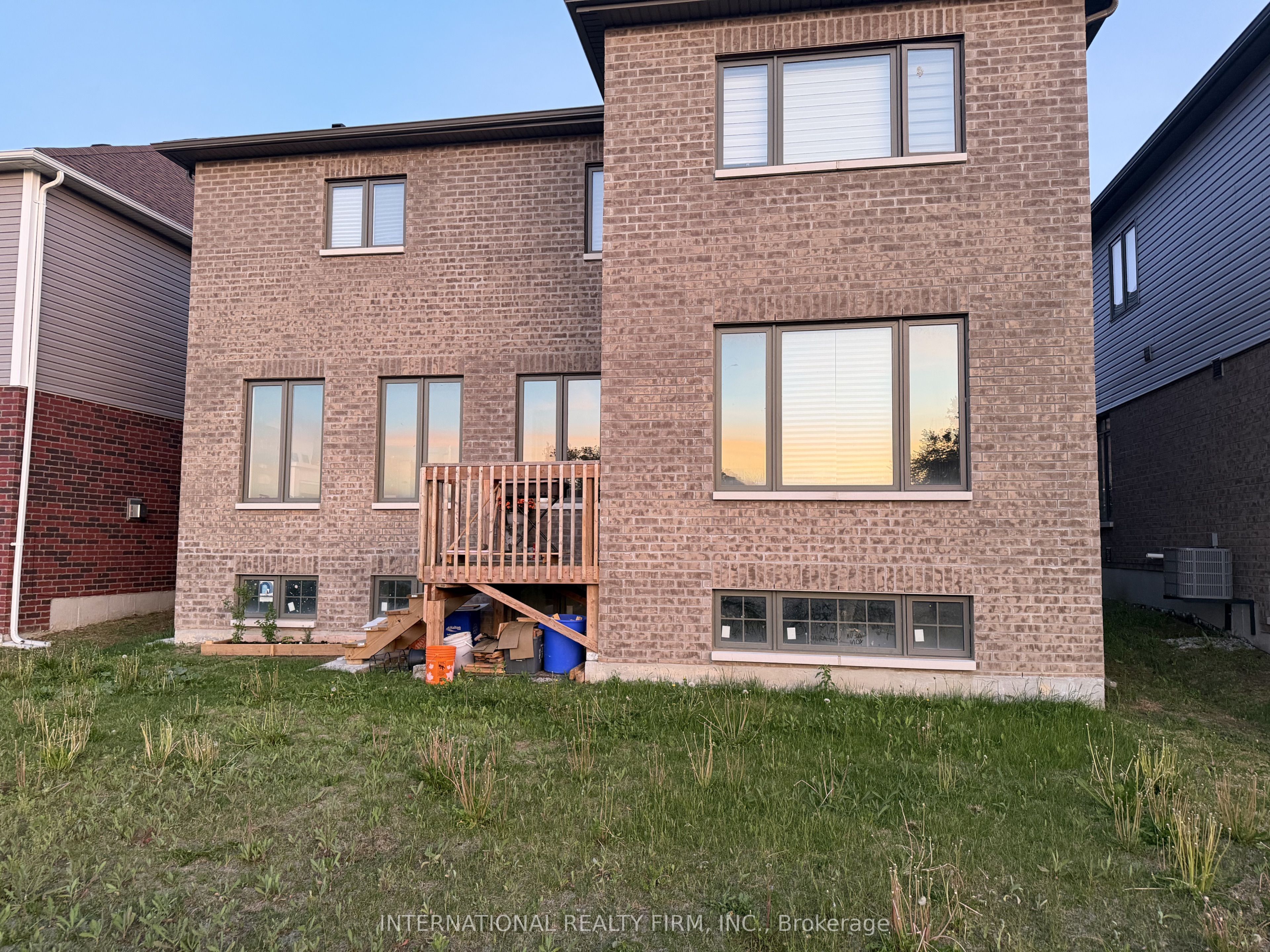 103 Nottingham Road, Barrie, ON L9J 0L3 photo 3