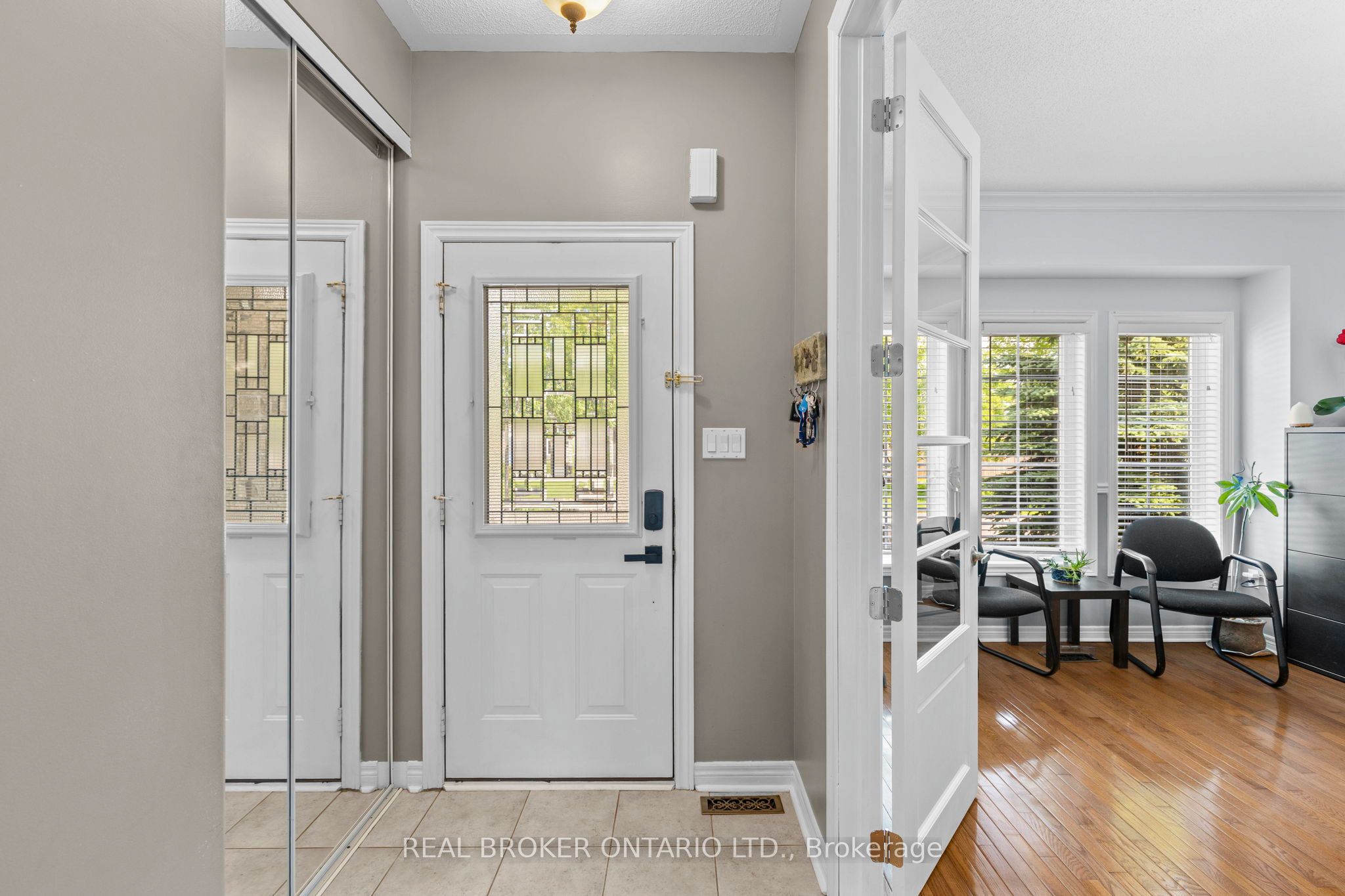 17 CRANBERRY Lane, Barrie, ON L4N 0Z1 photo 5