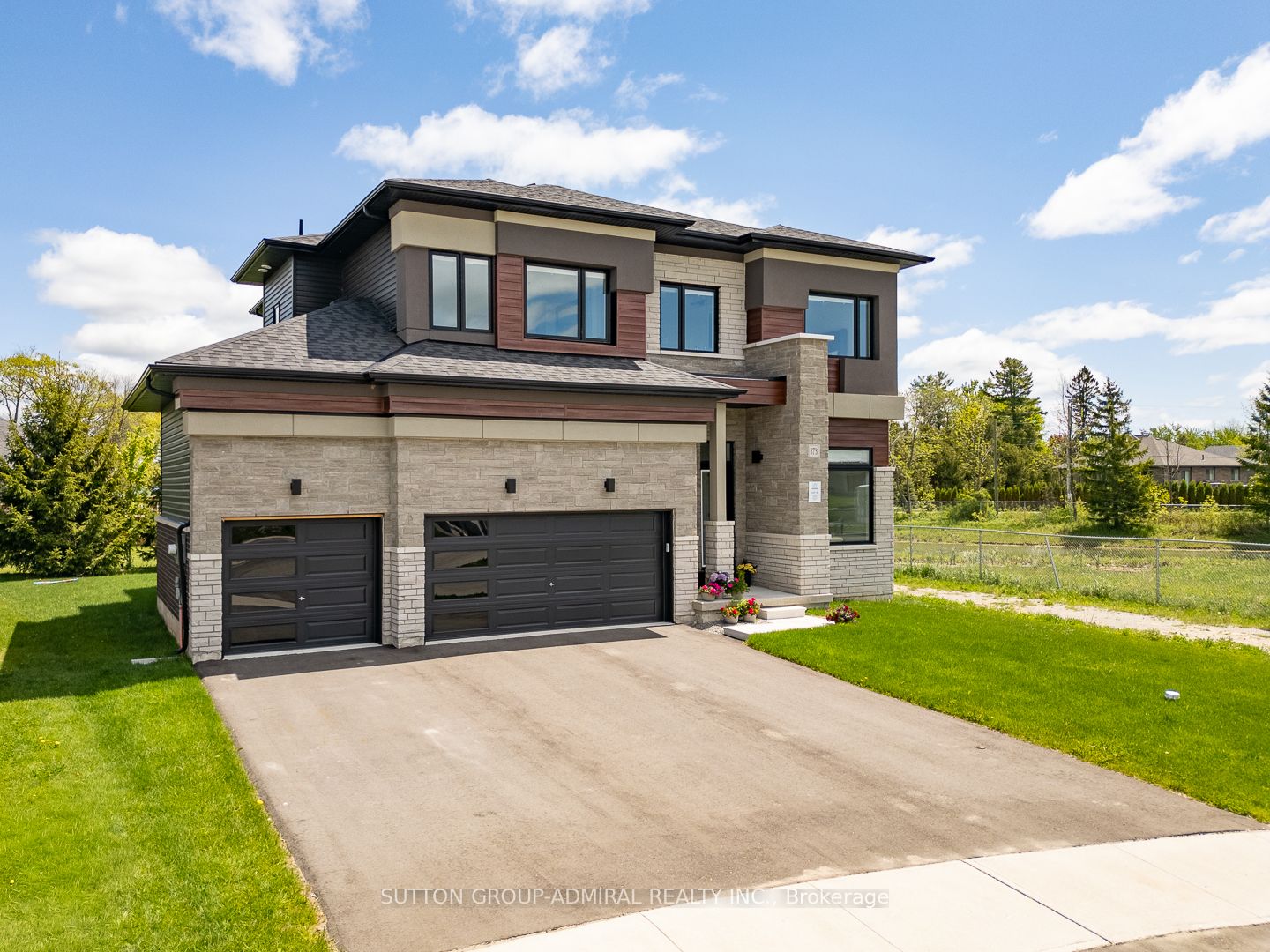 3731 Lakepoint Drive, Severn, ON L3V 6H3 photo 3