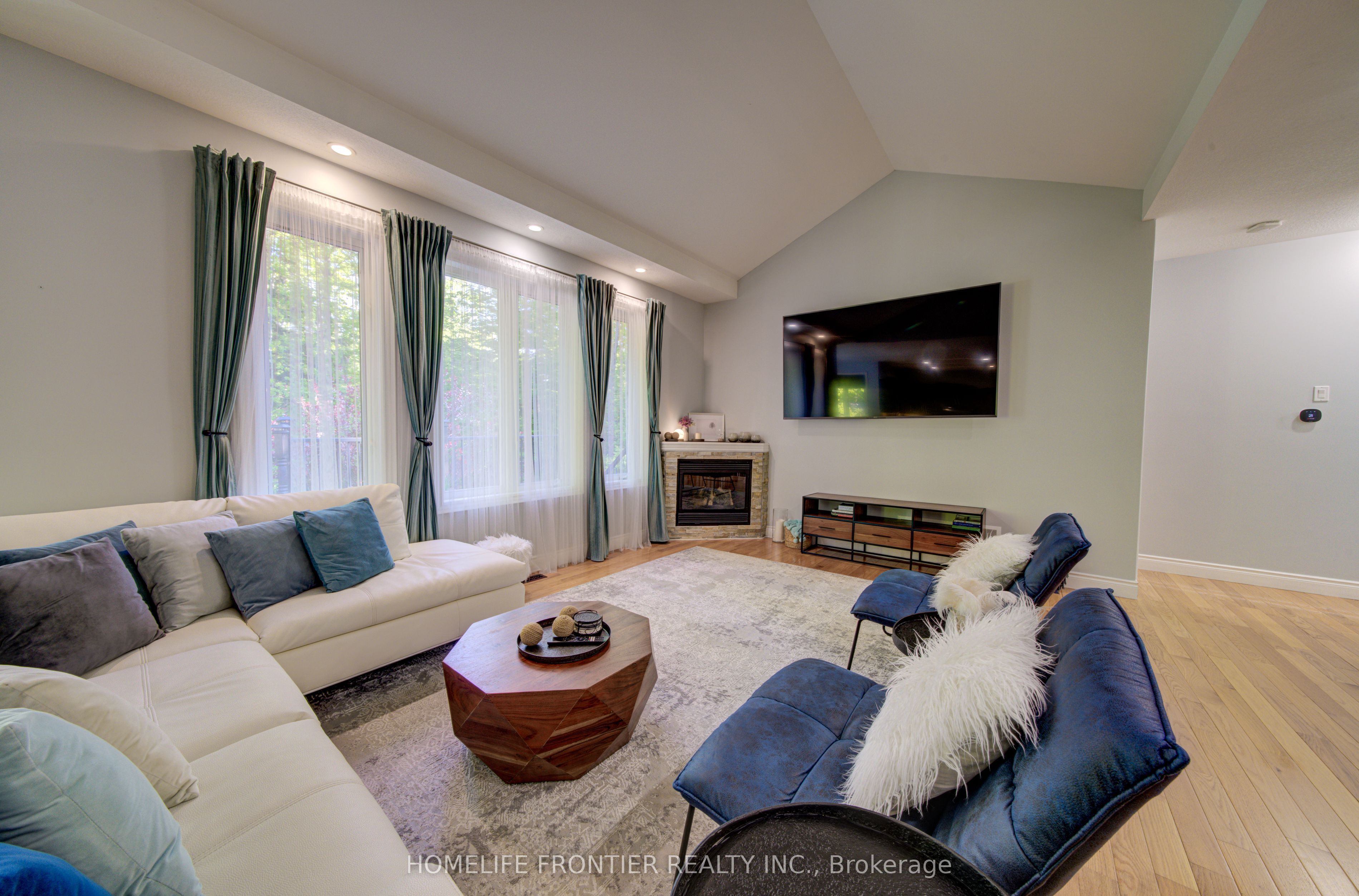 42 Forest Circle, Tiny, ON L9M 0H4 photo 5