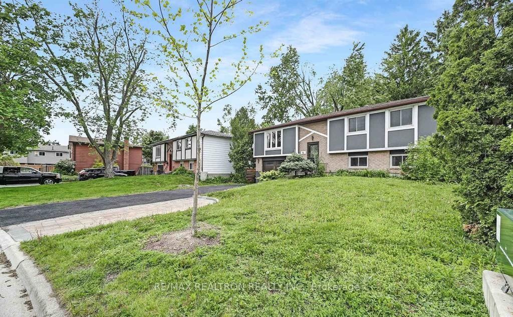 14 Chippawa Court, Barrie, ON L4M 5N8 photo 3